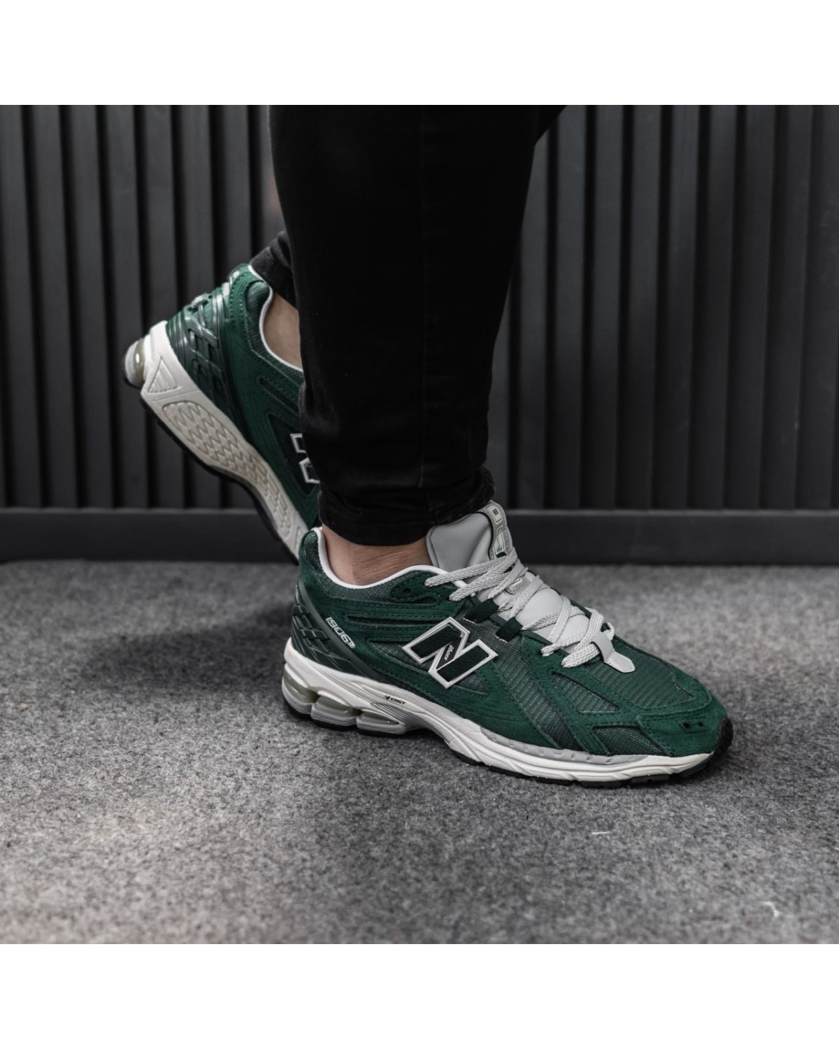 New Balance 1906R
