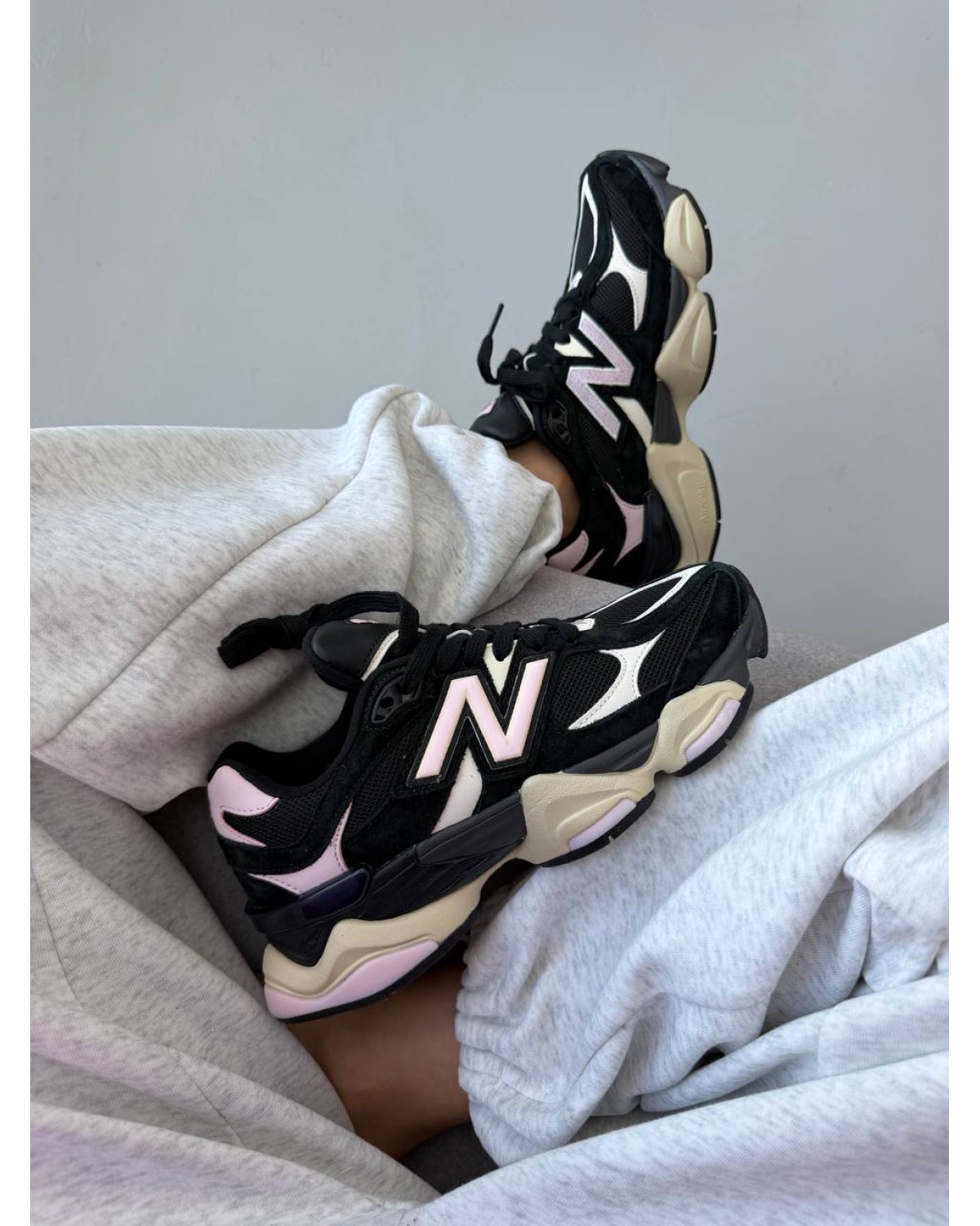 New Balance 9060 Black Suede Pink