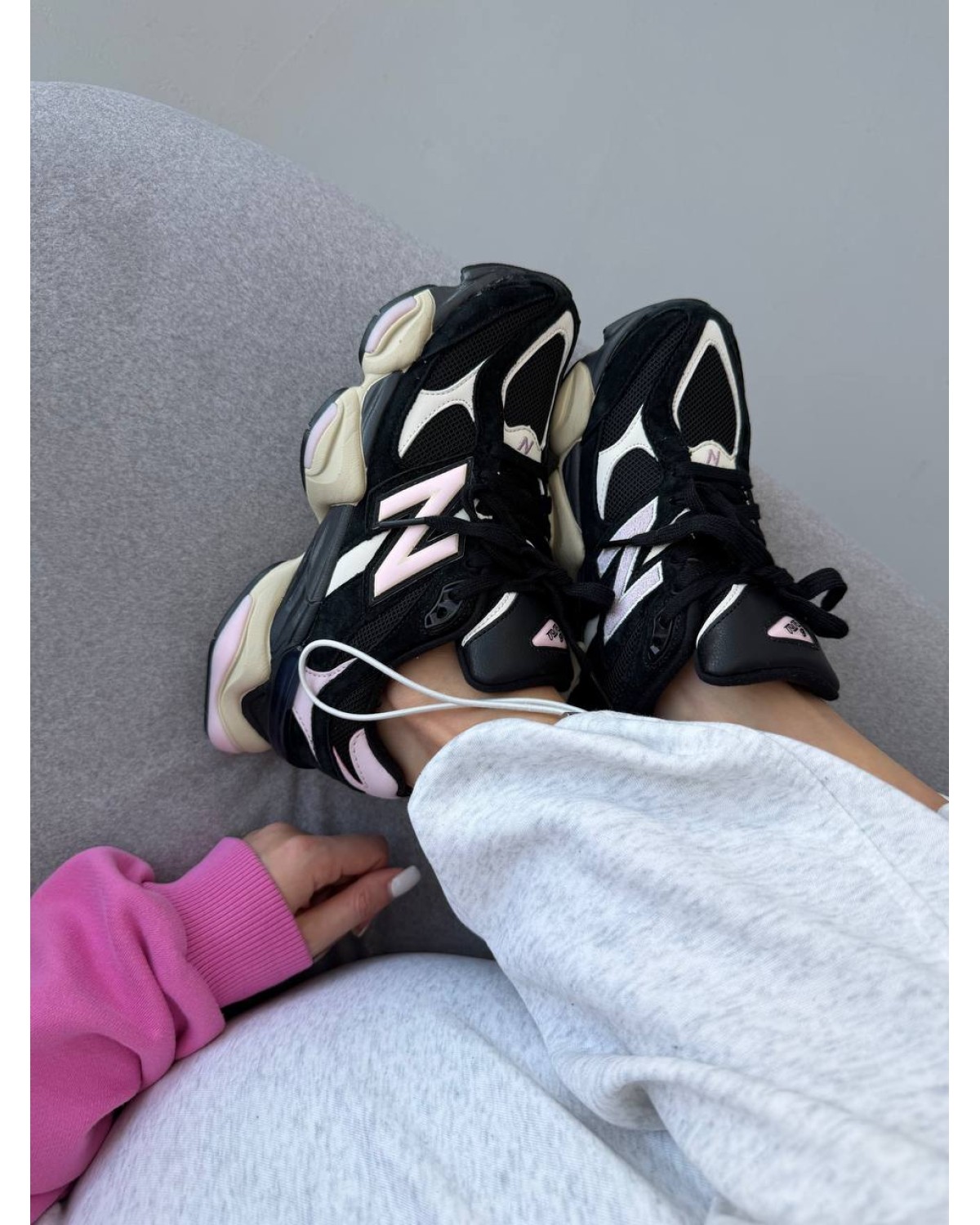 New Balance 9060 Black Suede Pink