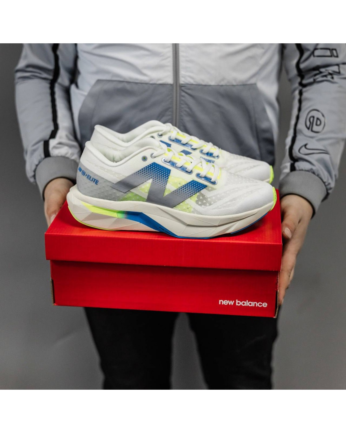 New Balance Elite V4