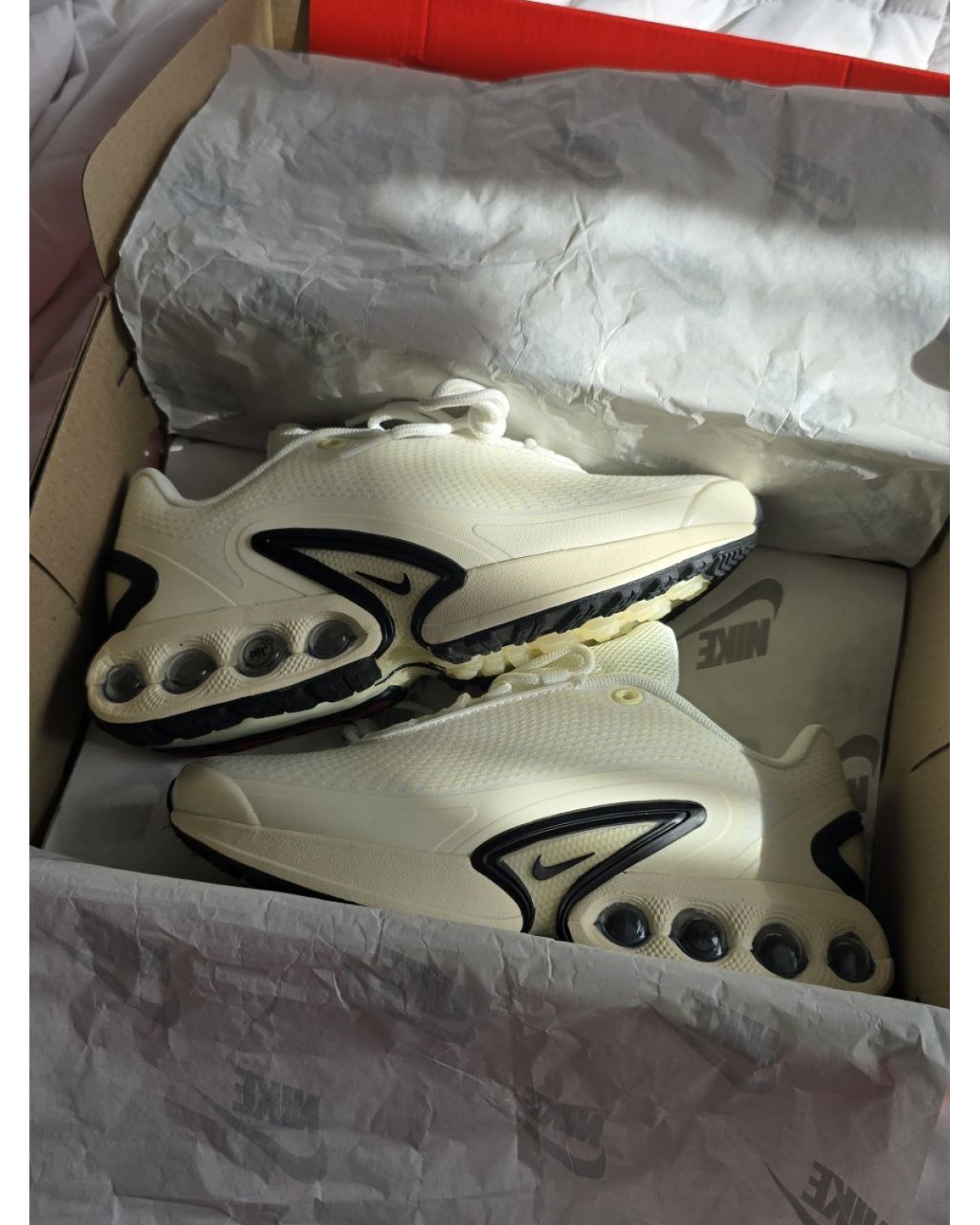Nike Air Max DN Cream Black