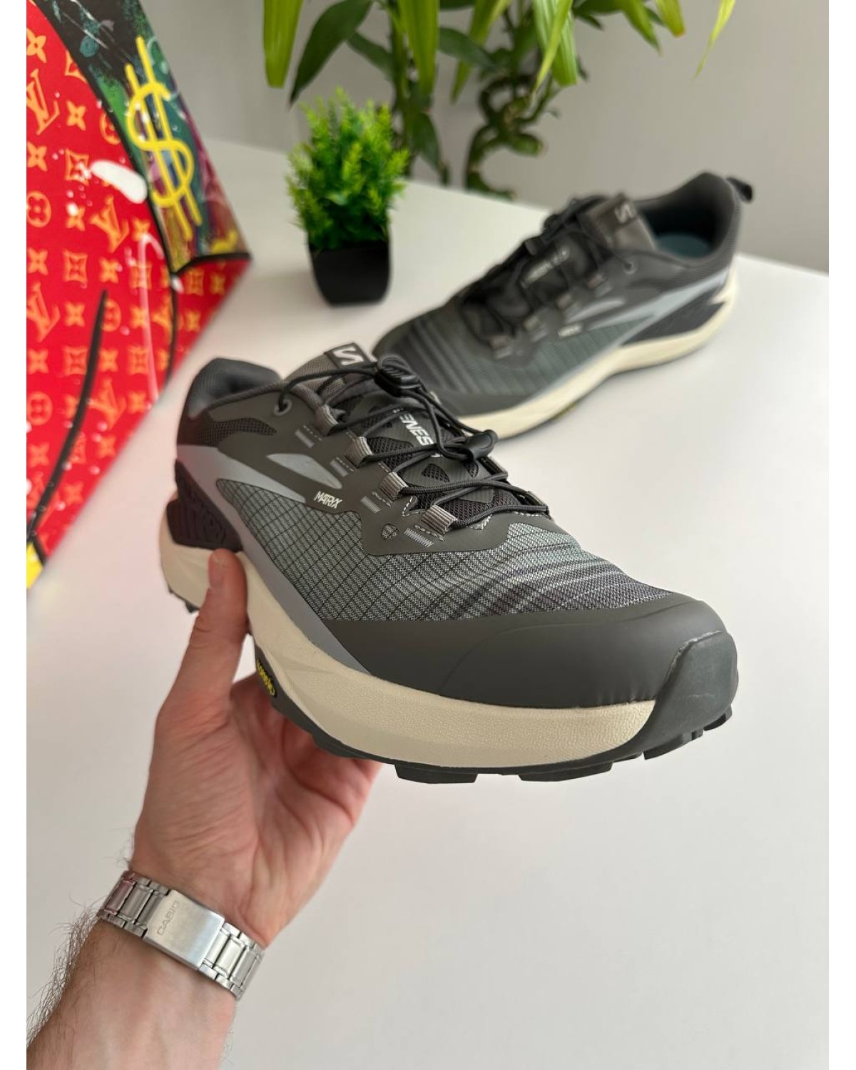 Salomon Genesis Grey