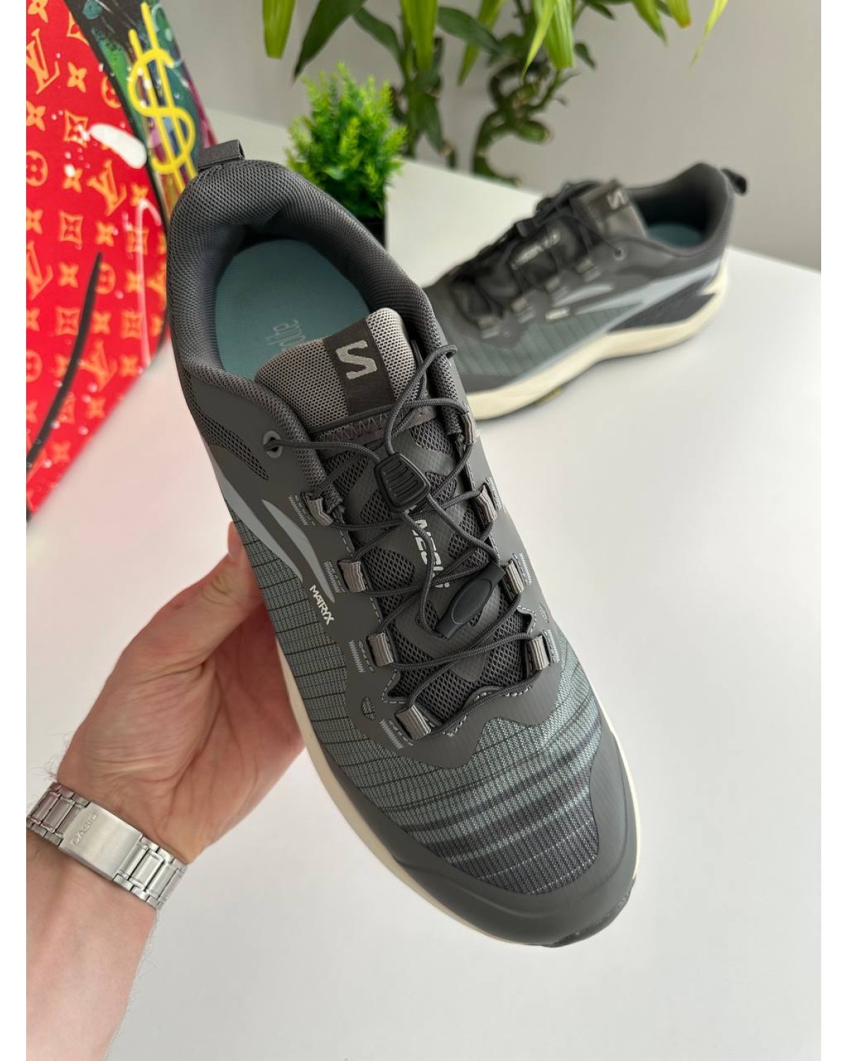 Salomon Genesis Grey