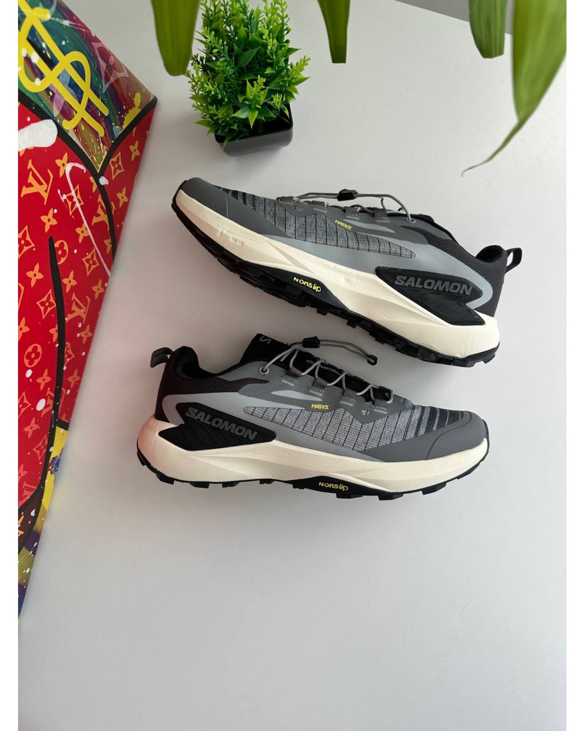 Salomon Genesis Grey Black