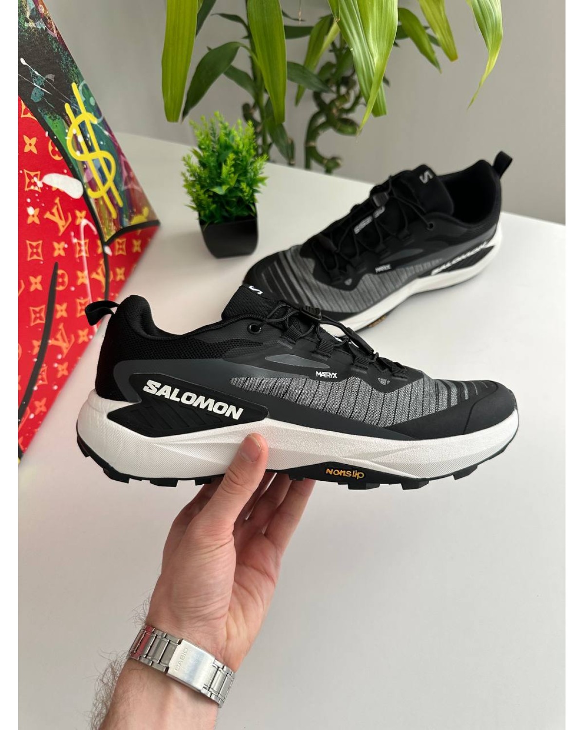 Salomon Genesis Black