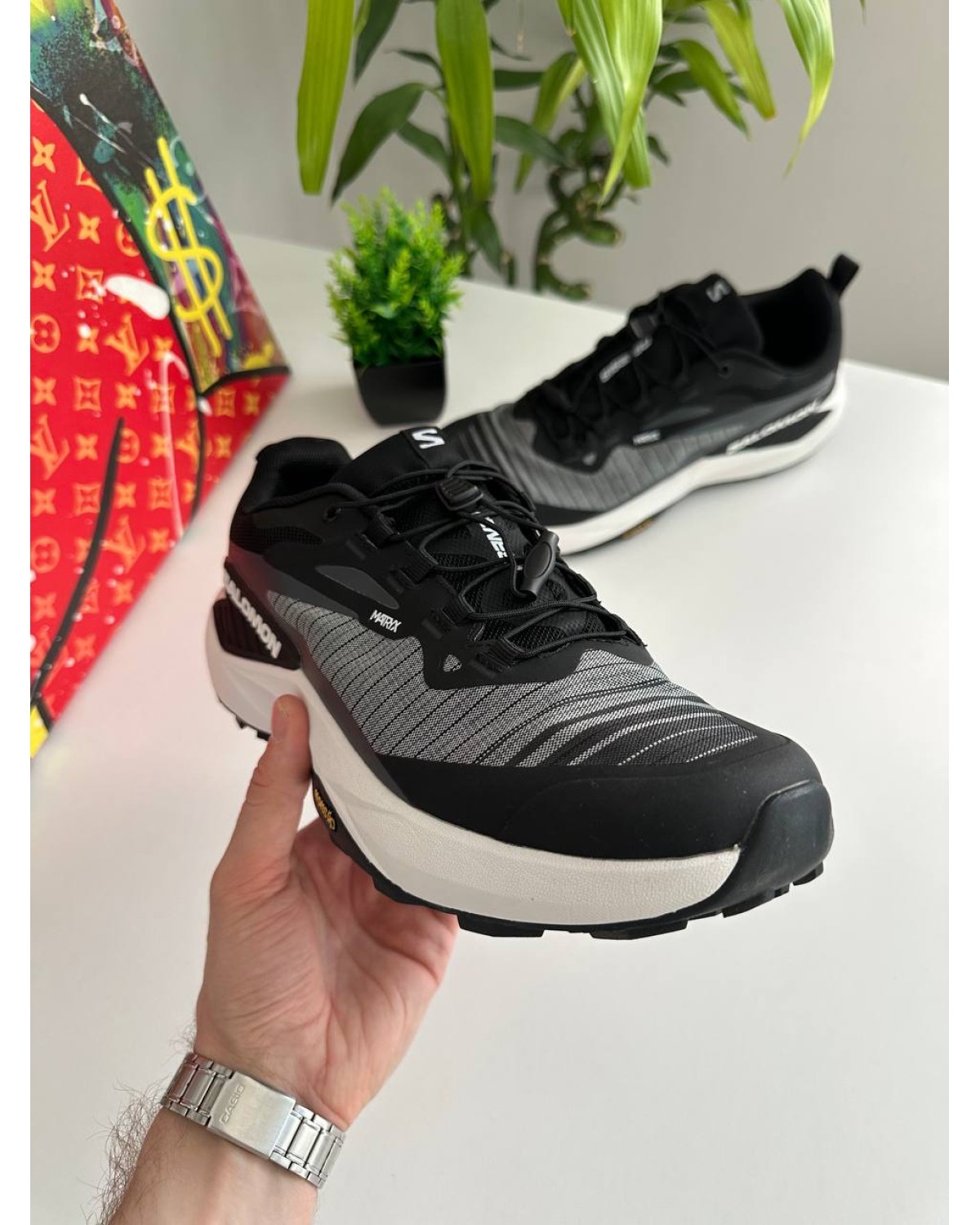 Salomon Genesis Black