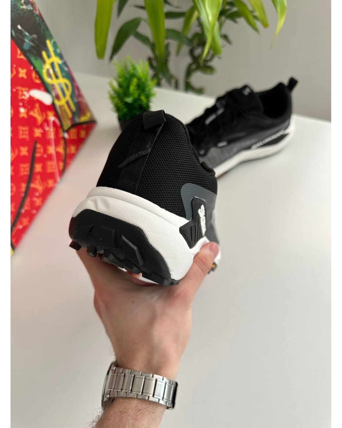 Salomon Genesis Black