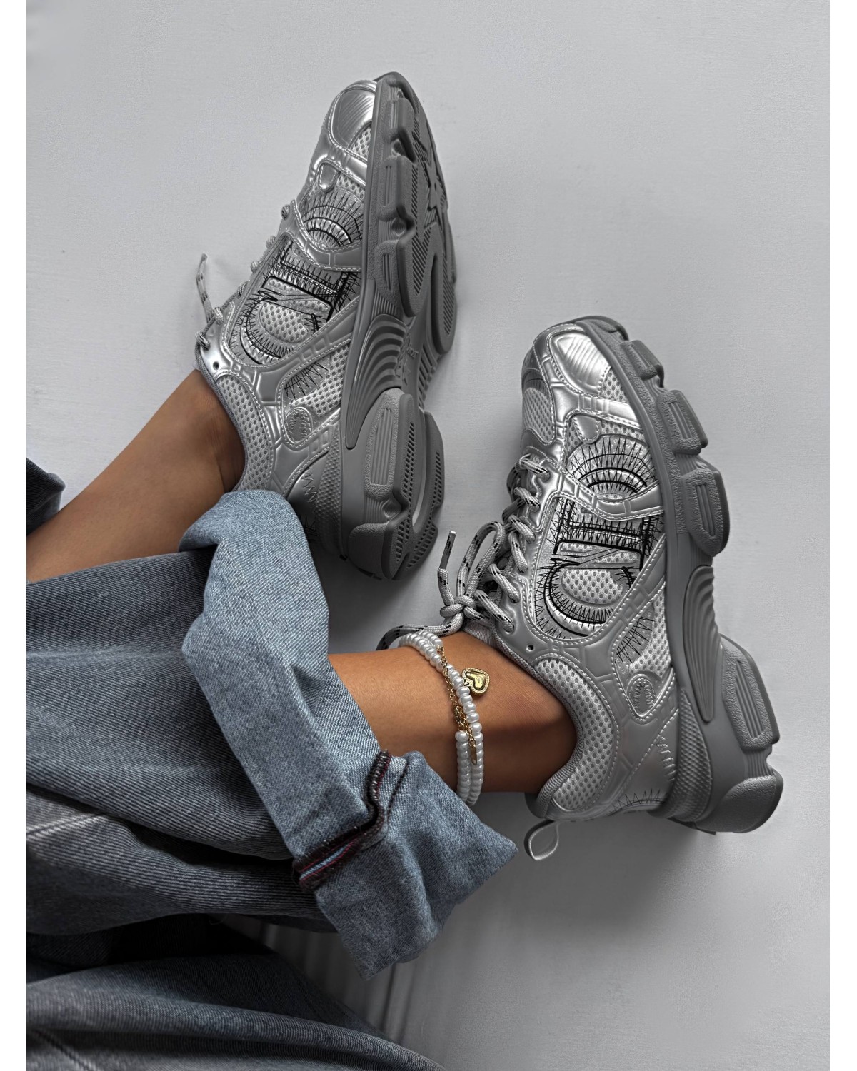 DIor Chrono Sneaker Silver