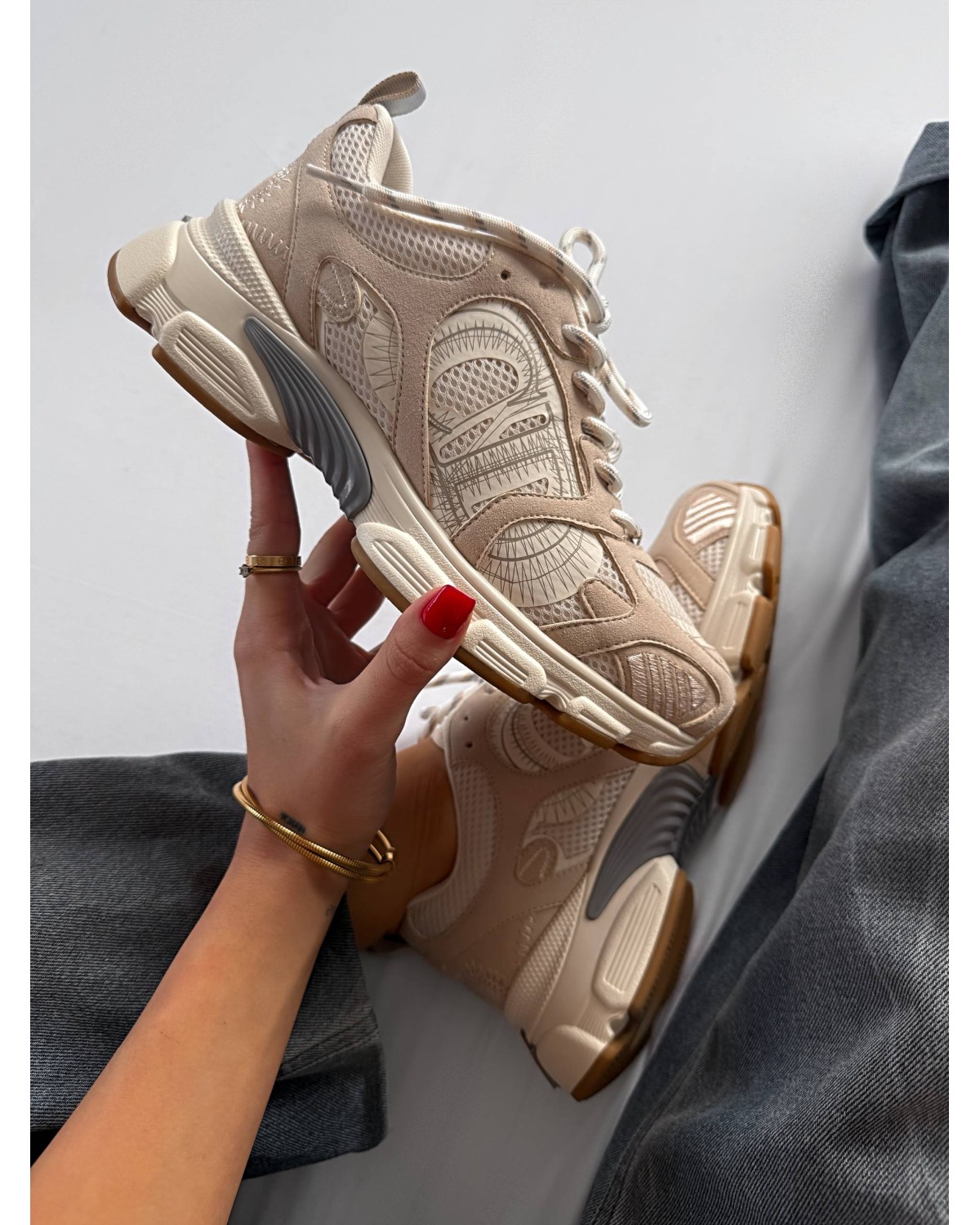 Dior Chrono Sneaker Beige