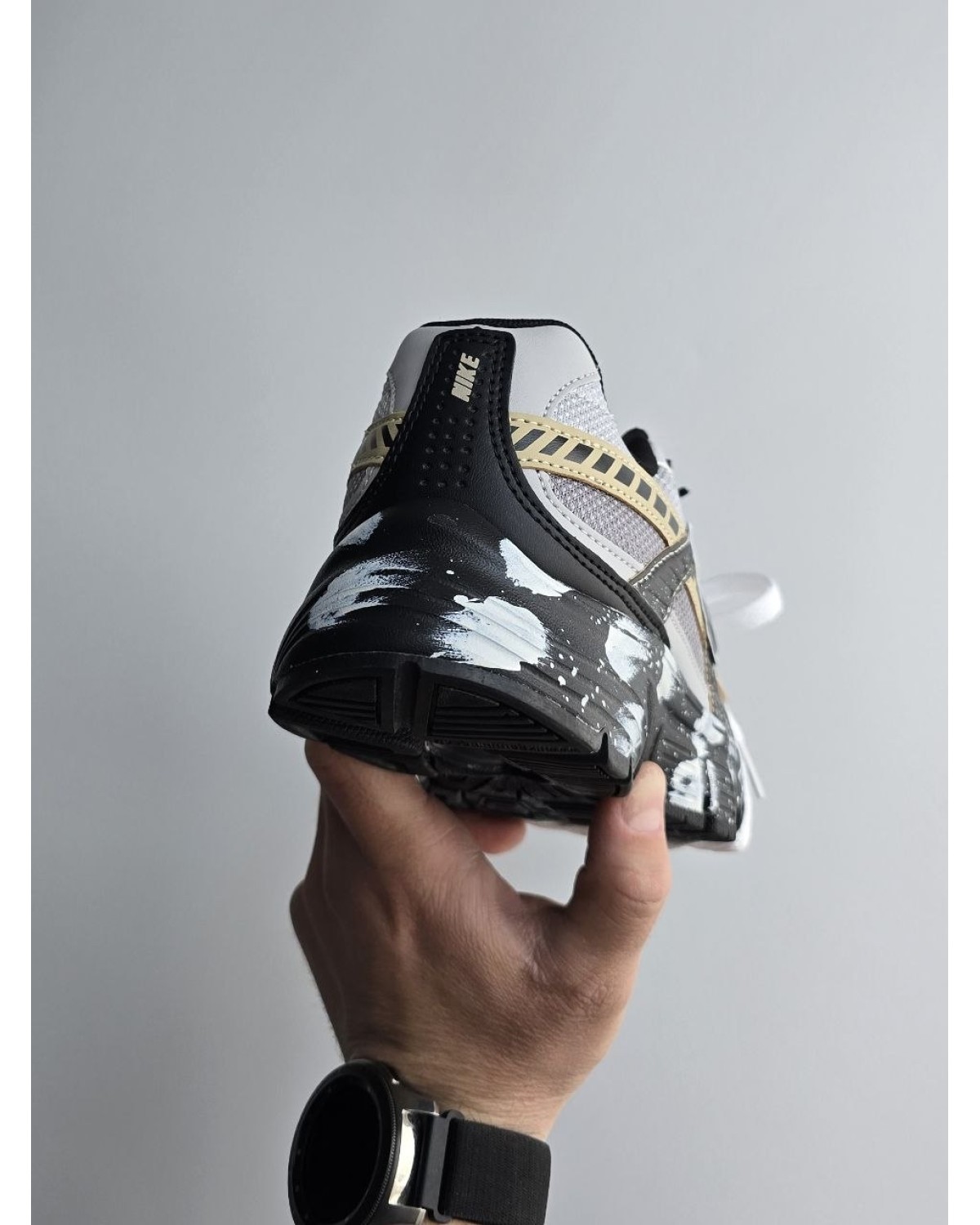 Nike Initiator Custom  Whit /Black/Beige