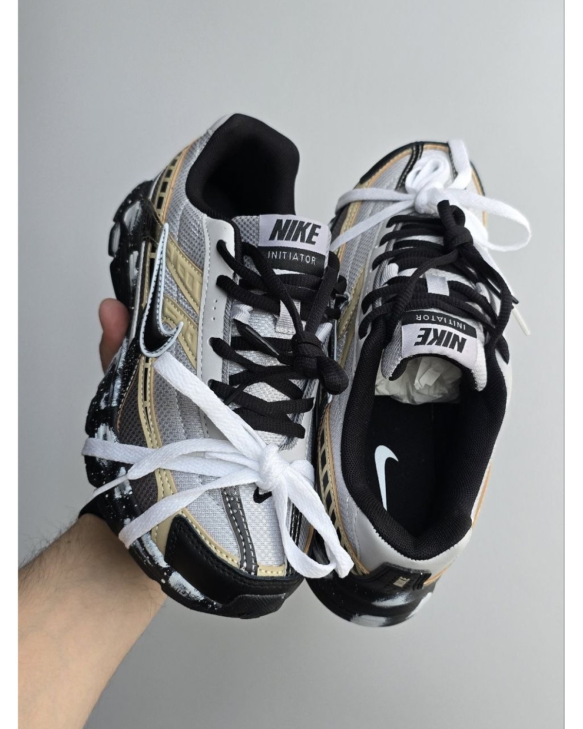 Nike Initiator Custom  Whit /Black/Beige