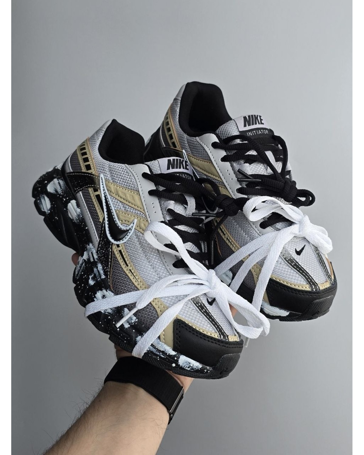 Nike Initiator Custom  Whit /Black/Beige