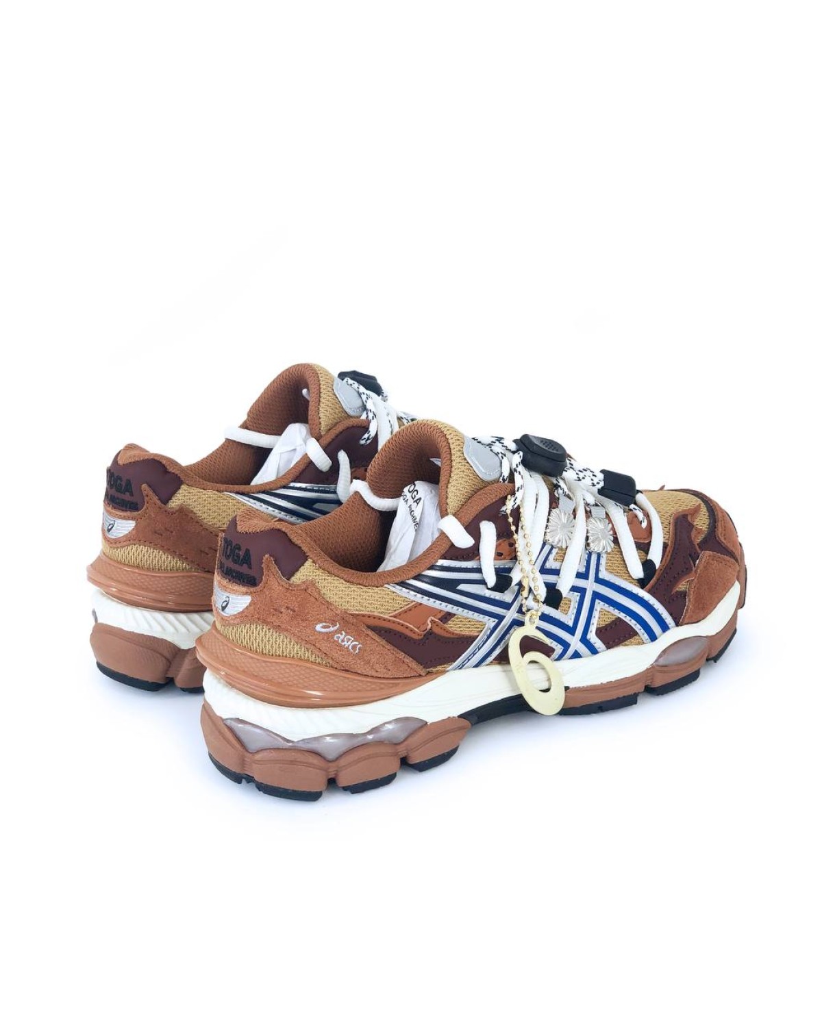 Asics Toga Archives x Gel-Cumulus 16