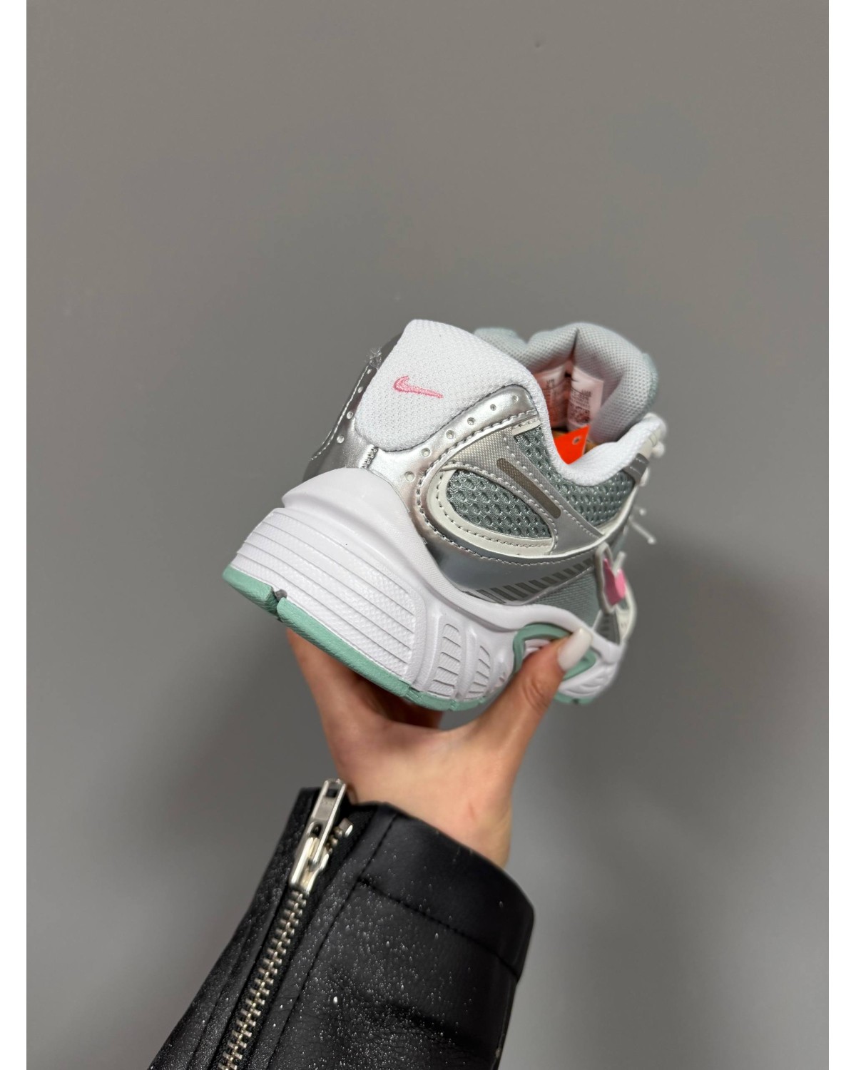 Nike Zoom V5 RNR Minty Pink