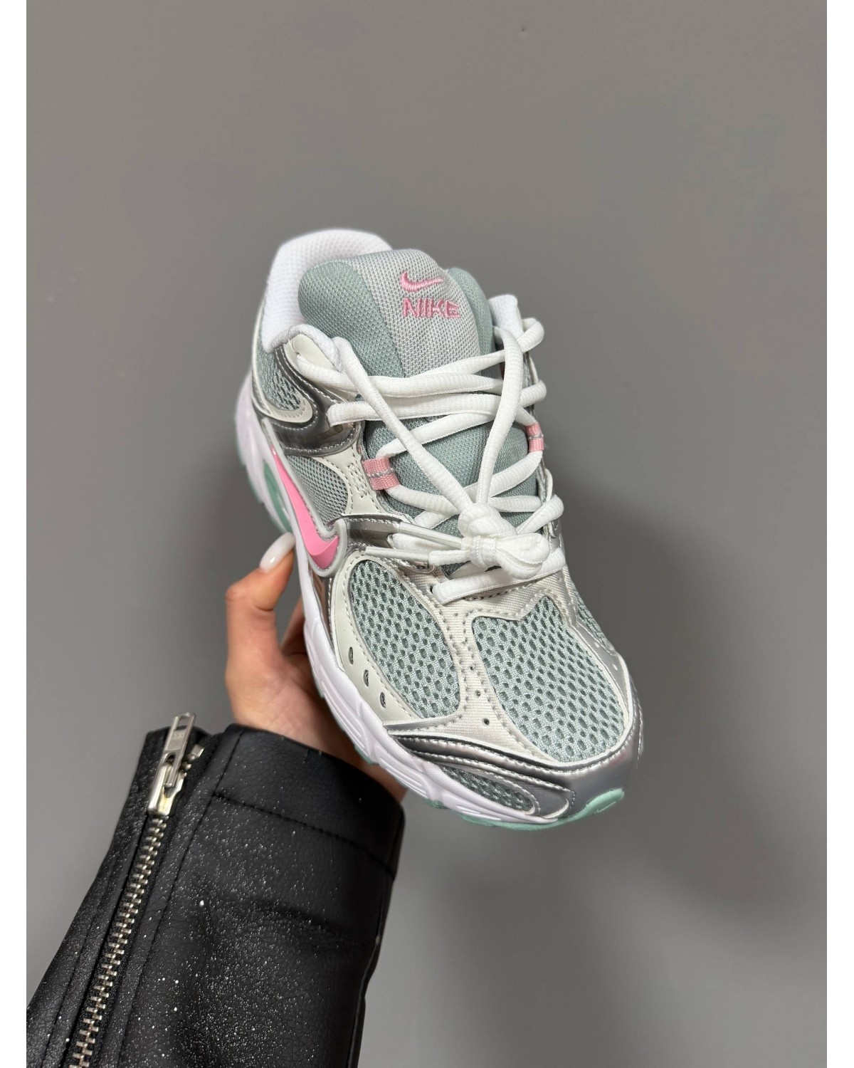 Nike Zoom V5 RNR Minty Pink