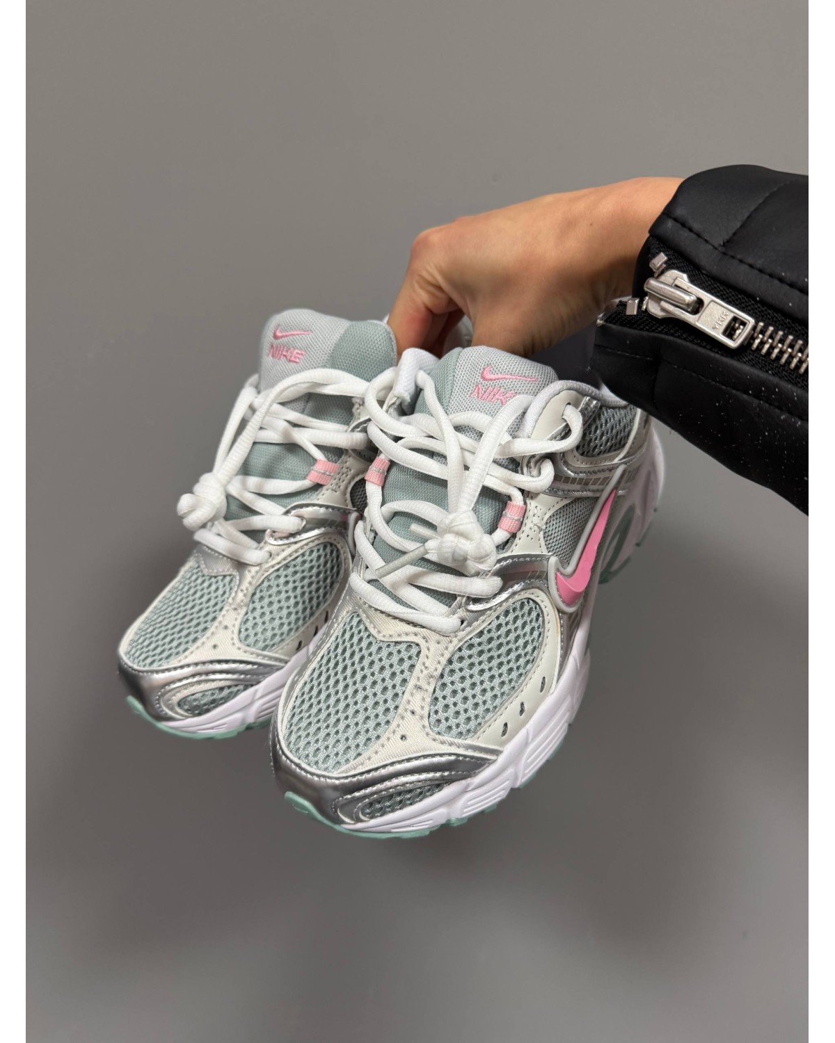 Nike Zoom V5 RNR Minty Pink