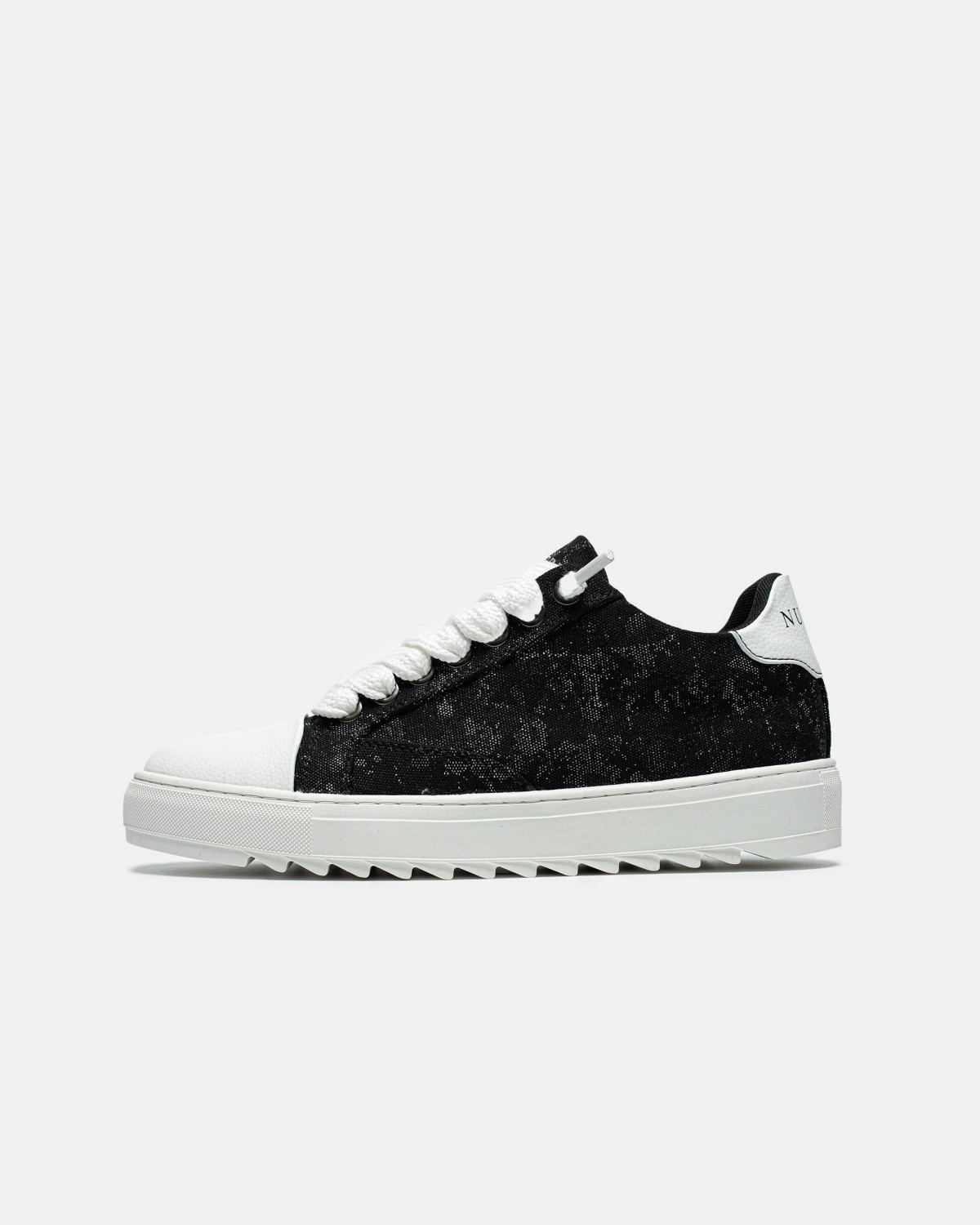 Numeris Acrylic Black