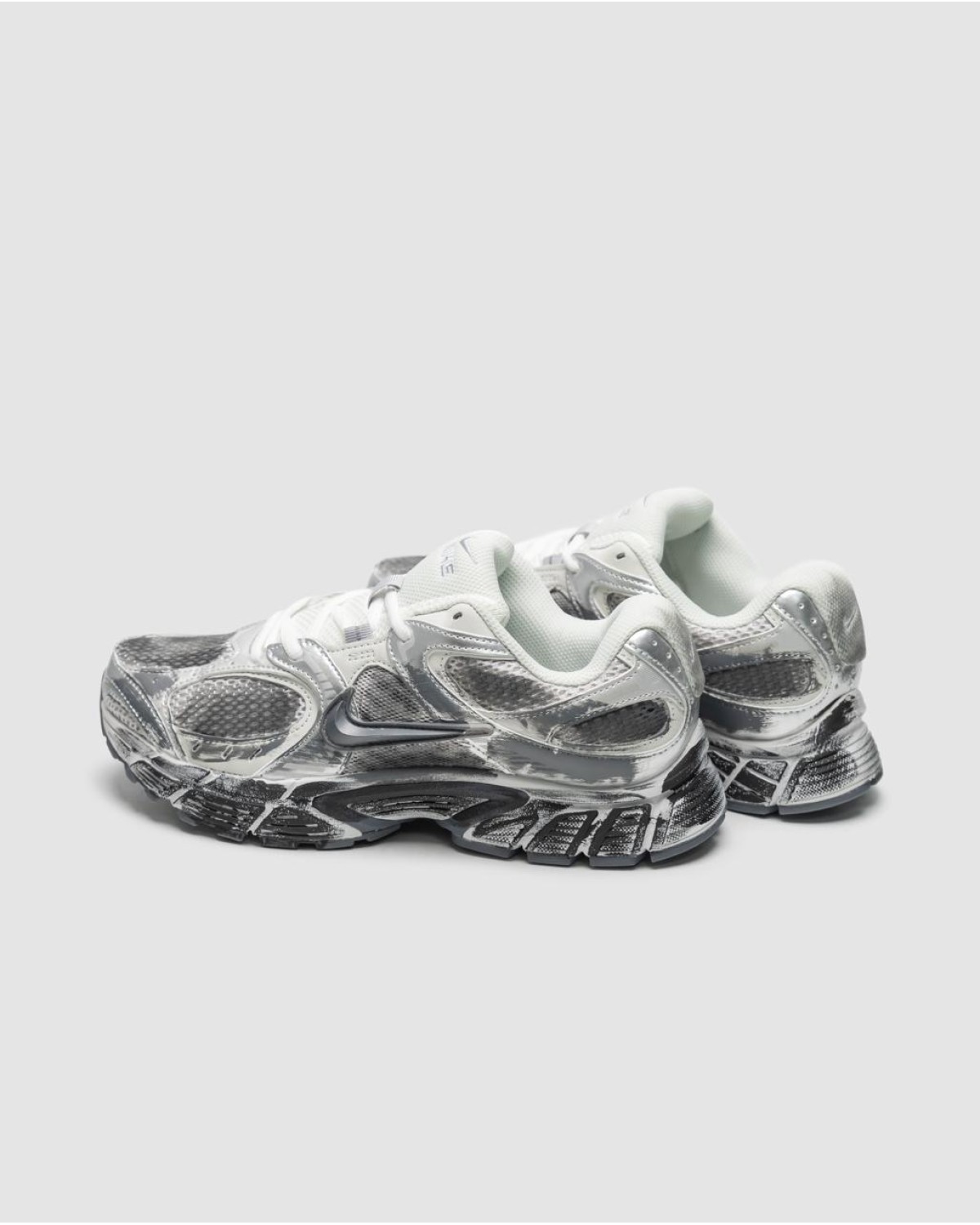 Nike Zoom Vomero V5 RNR Custom Grey