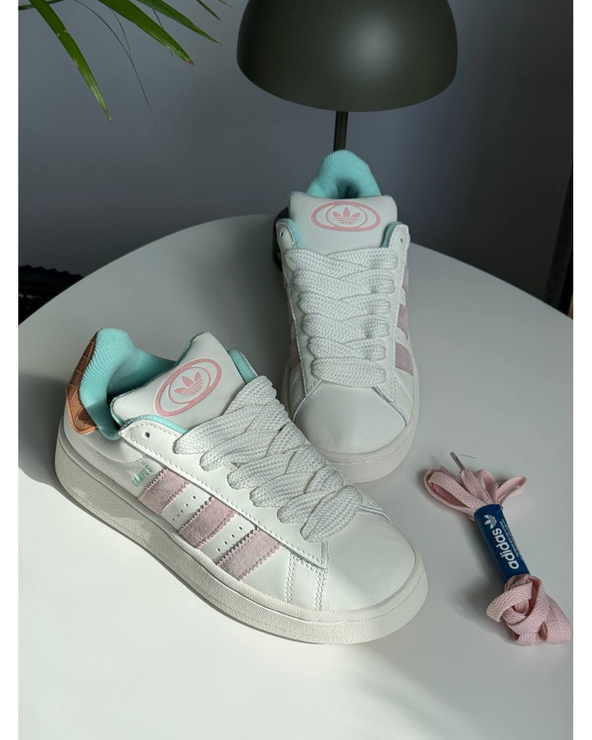 Adidas Campus 00s