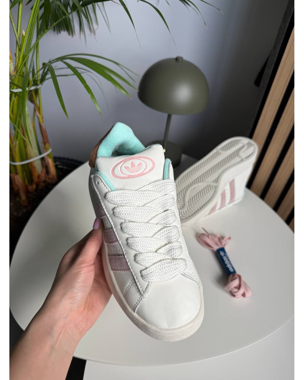 Adidas Campus 00s