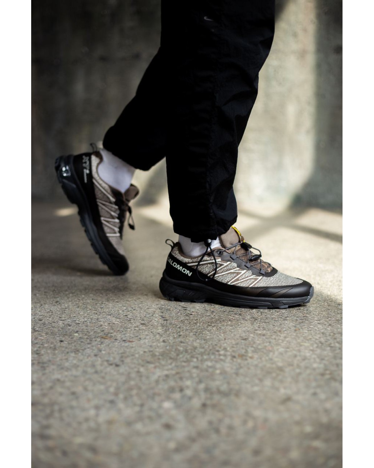 Salomon XT-6 Black/Beige