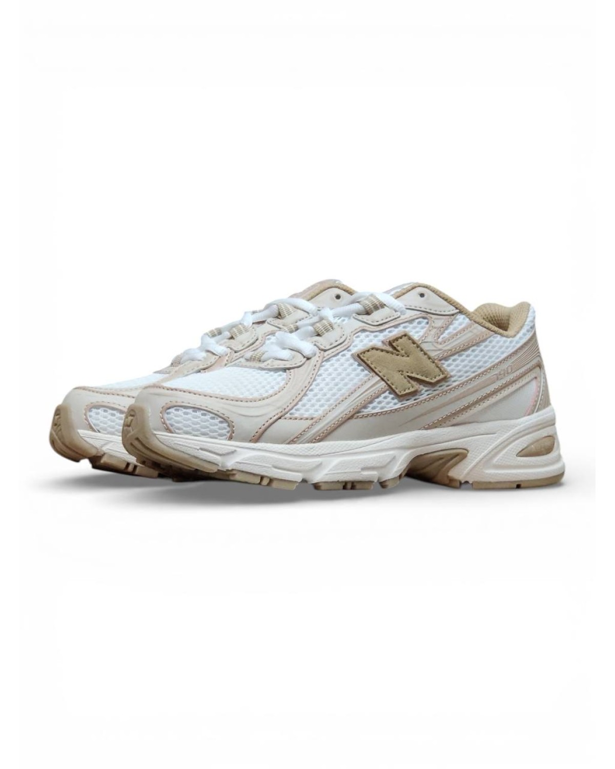 New balance 740 Beige