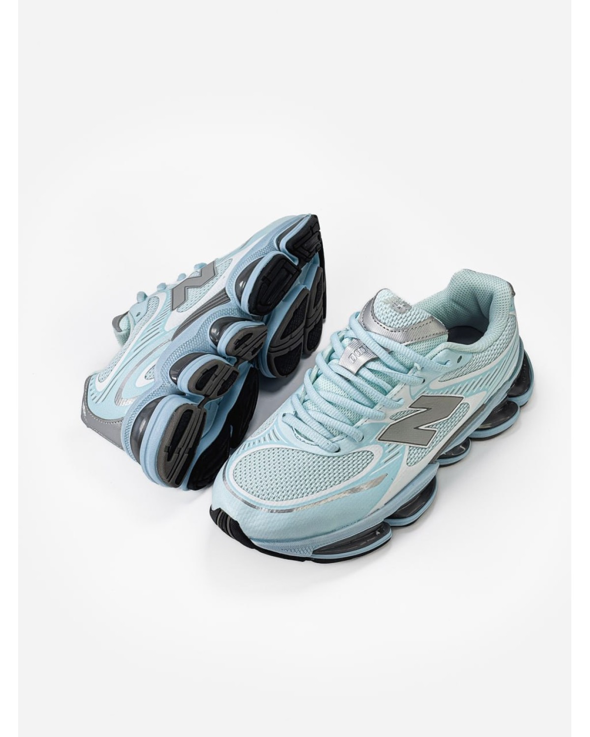 New Balance 2000 Light Blue Pastel