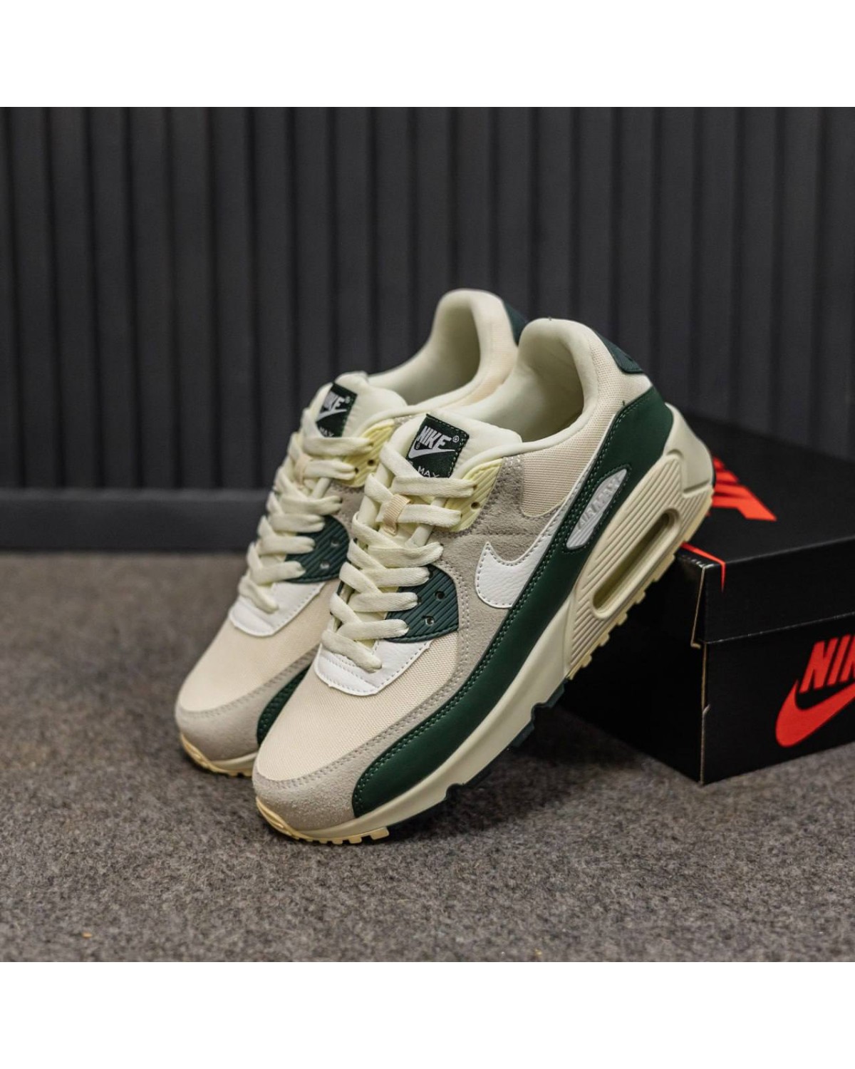 Nike Air Max 90