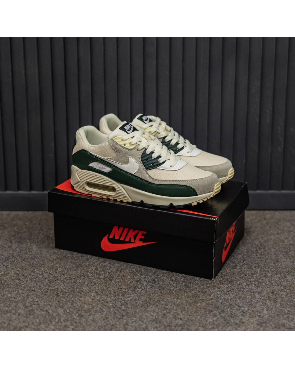 Nike Air Max 90