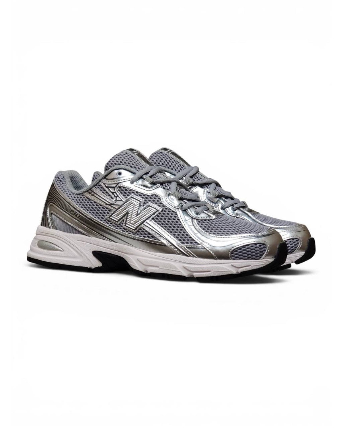 New Balance 740 Dark Grey Silver