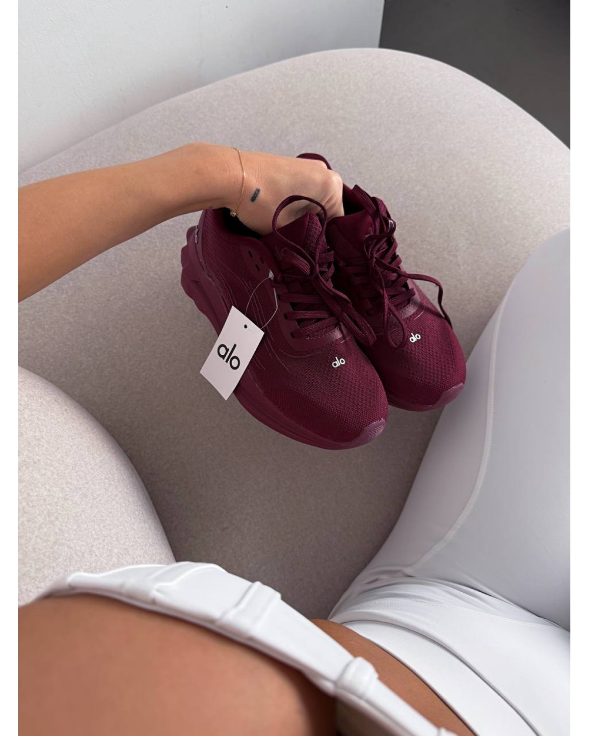 Alo Yoga Runner Burgundy