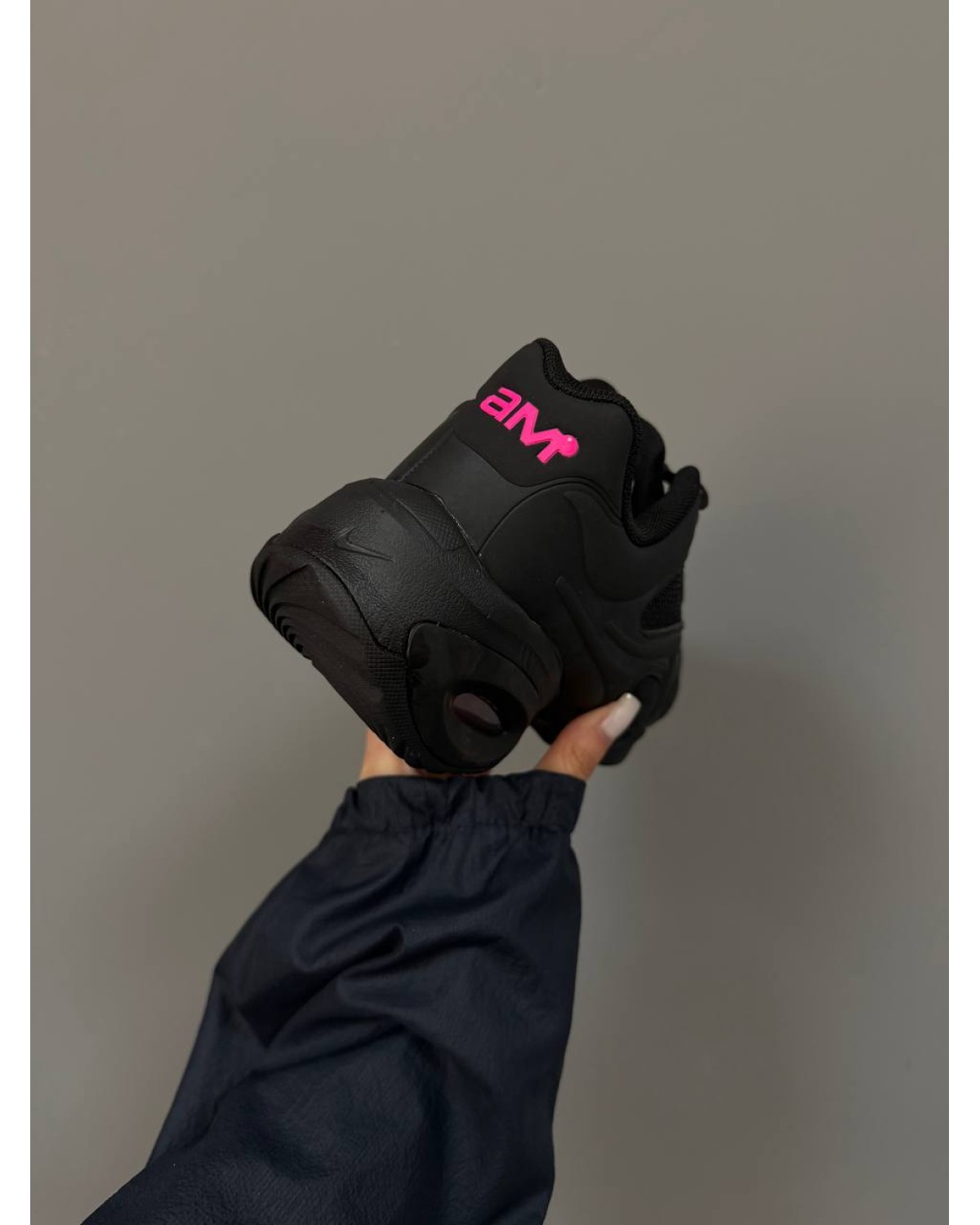 Nike Air Max Muse Black / Pink