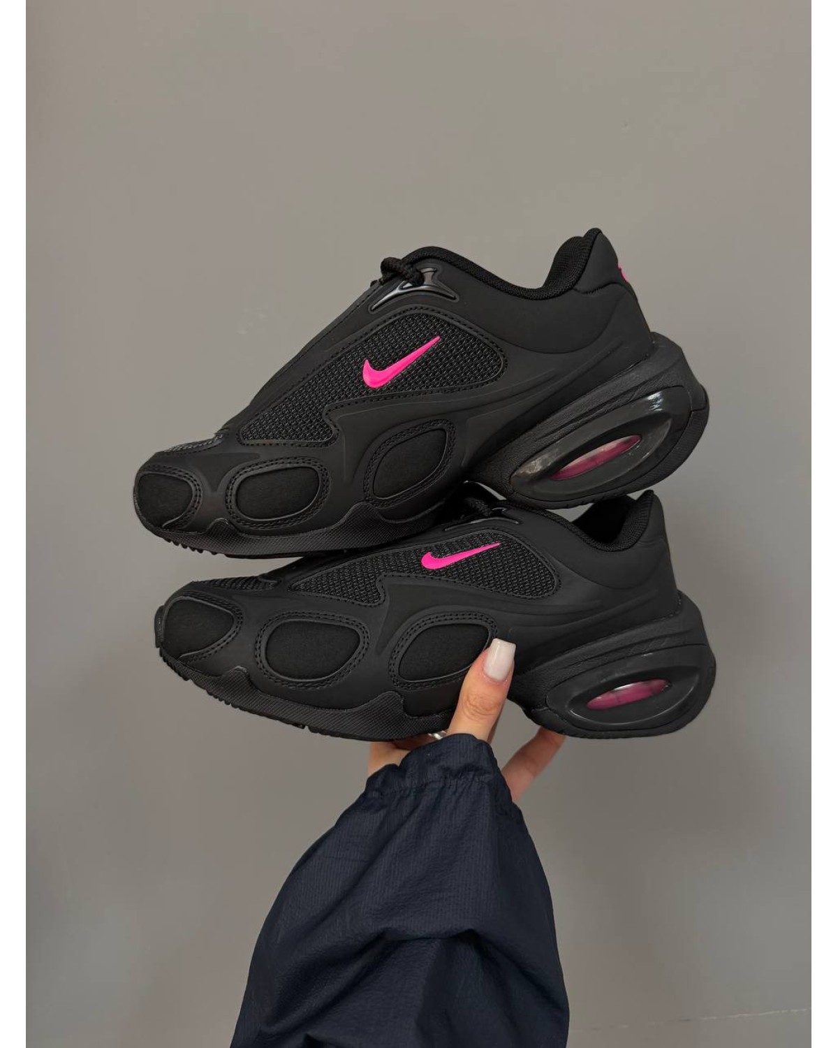 Nike Air Max Muse Black / Pink