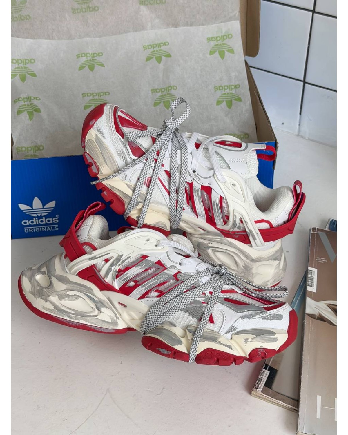 Adidas Vento XLG Deluxe White/Red
