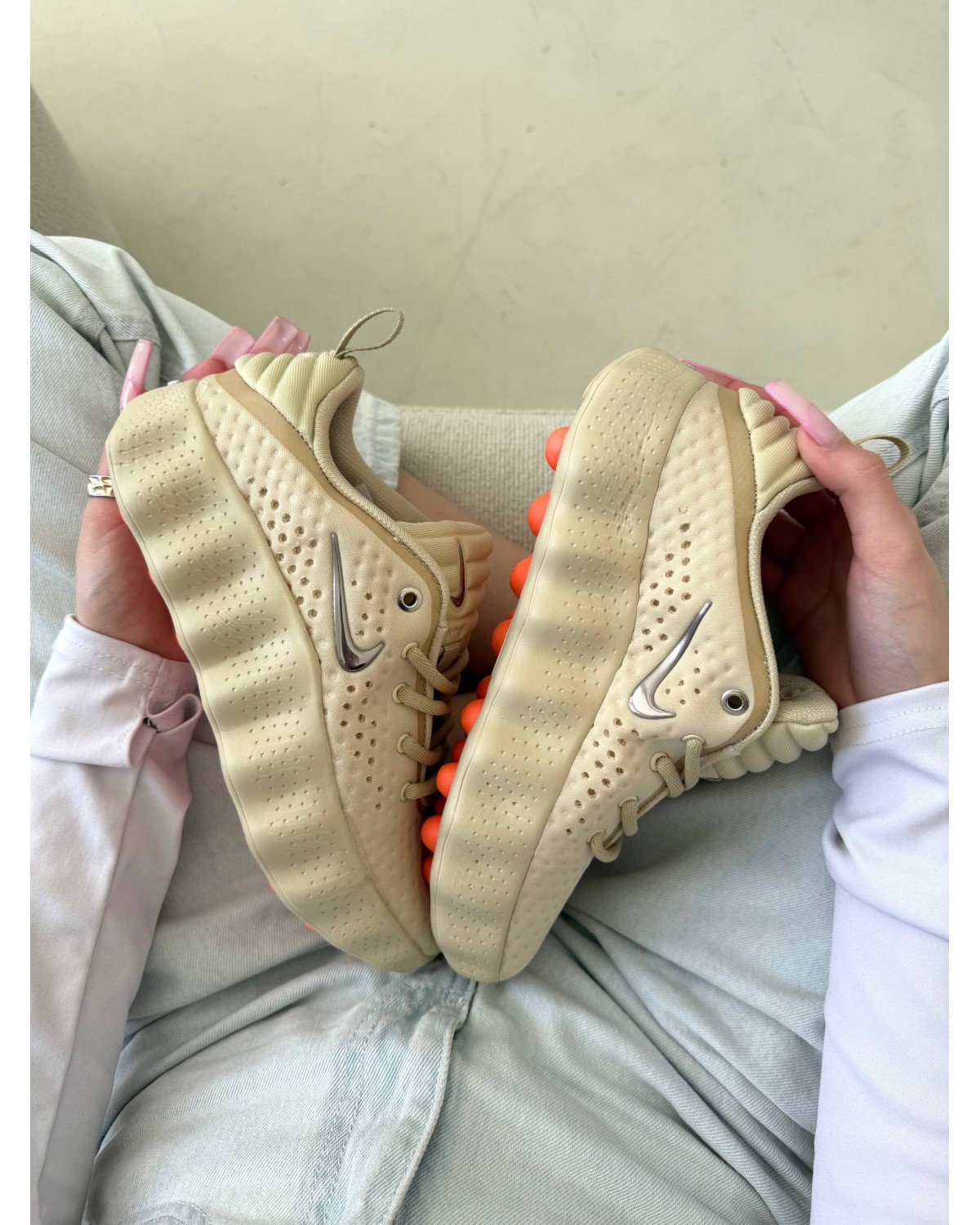 Nike Mind 002