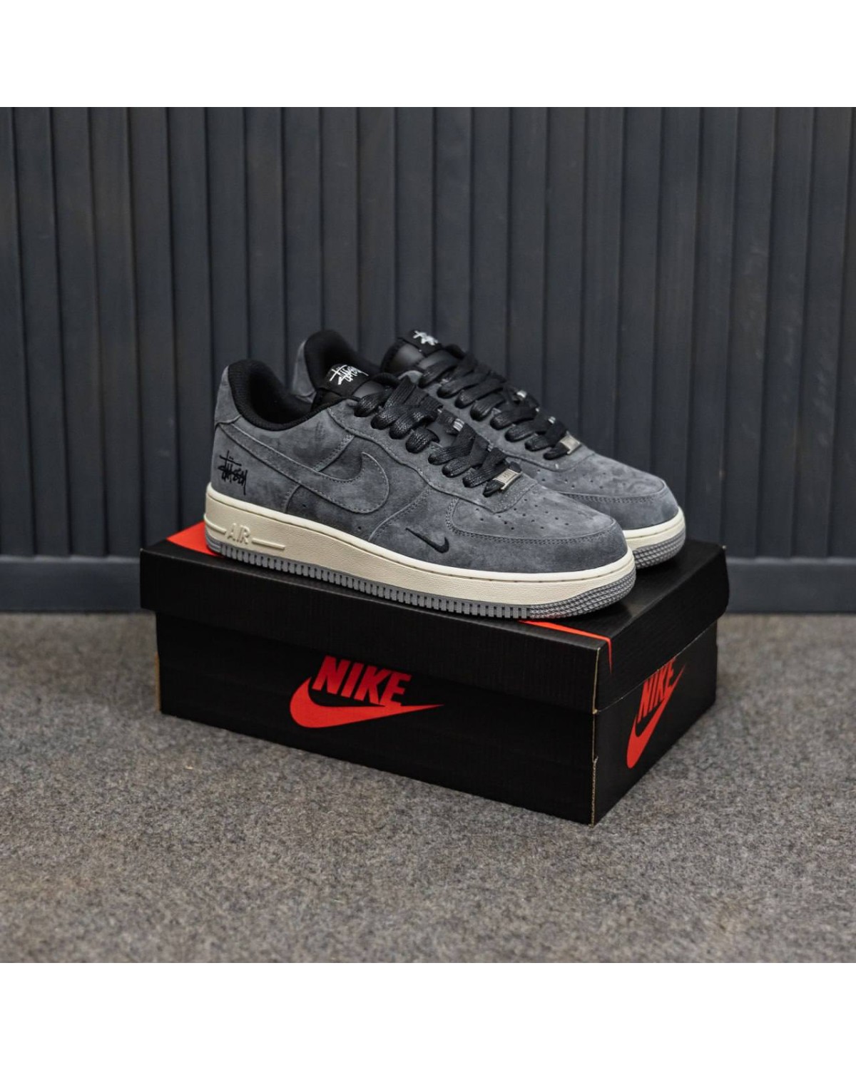 Nike Air Force x Stussy