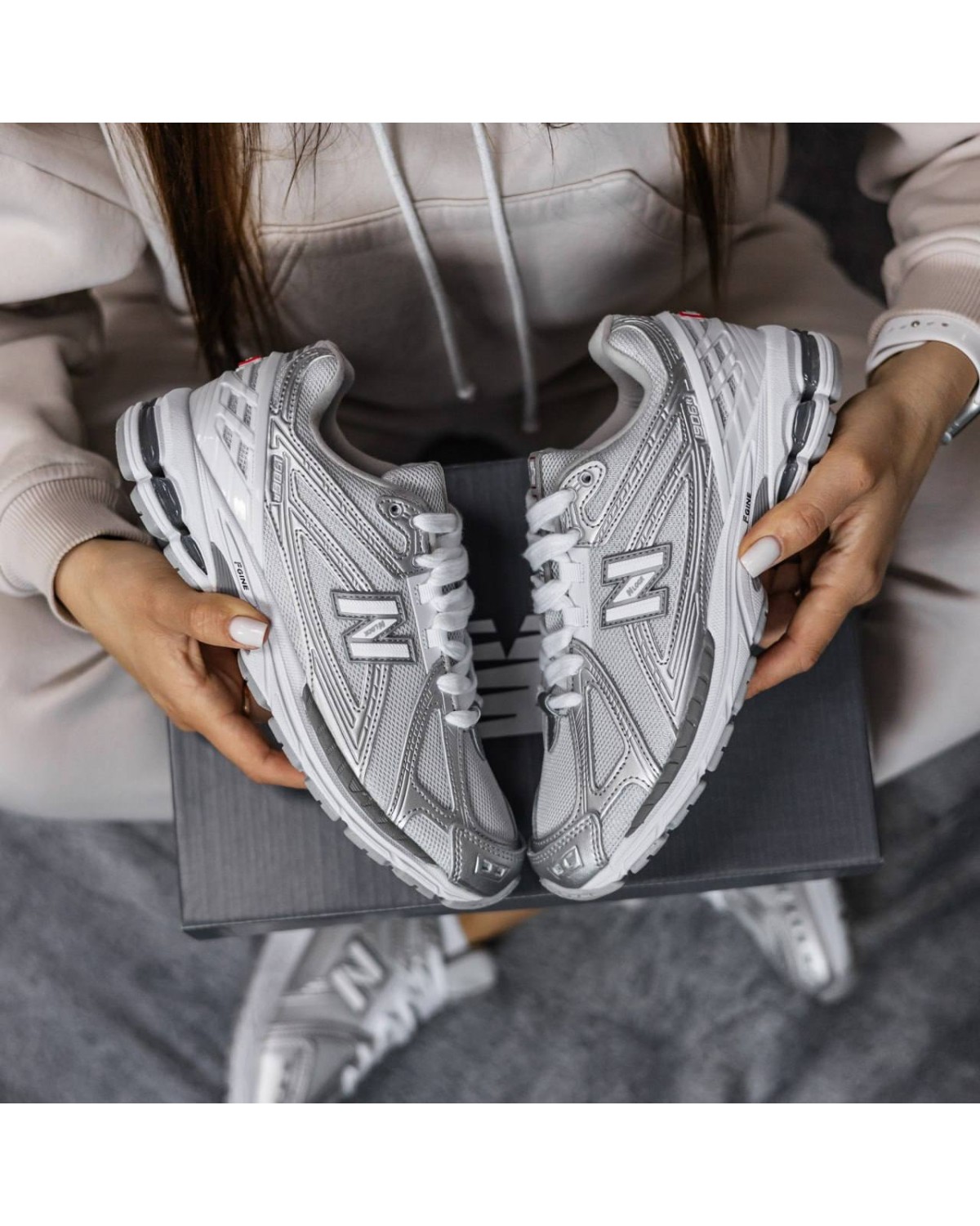 New Balance 1906R