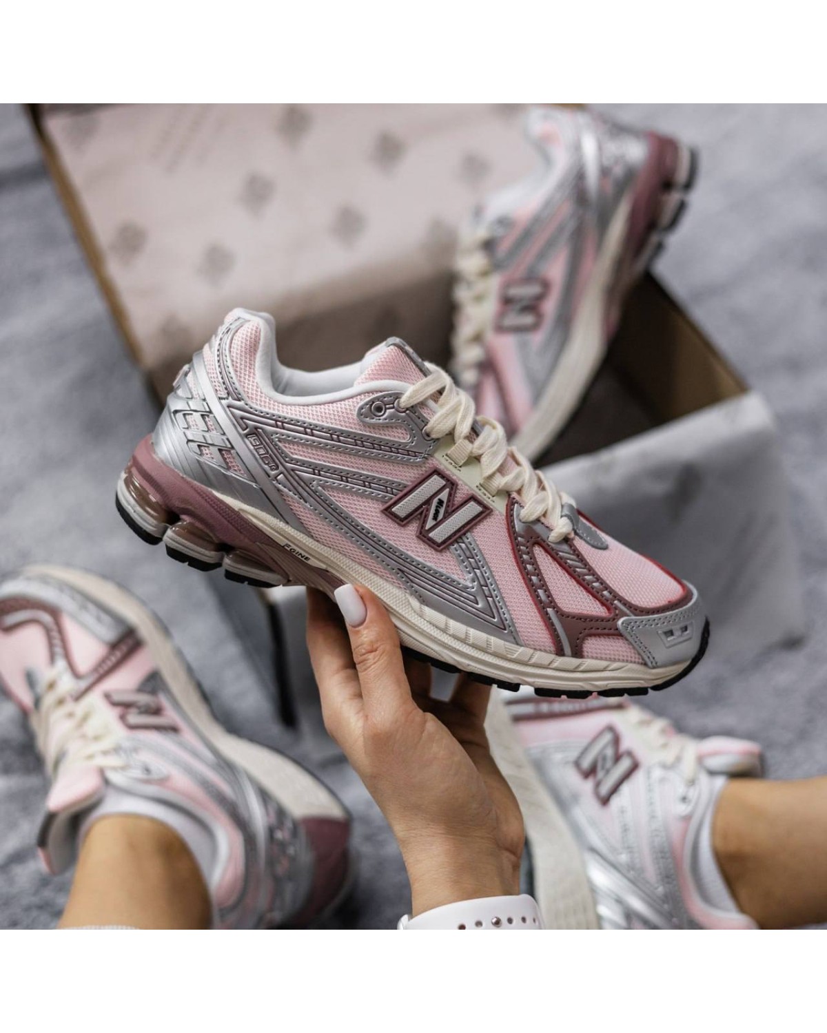 New Balance 1906R