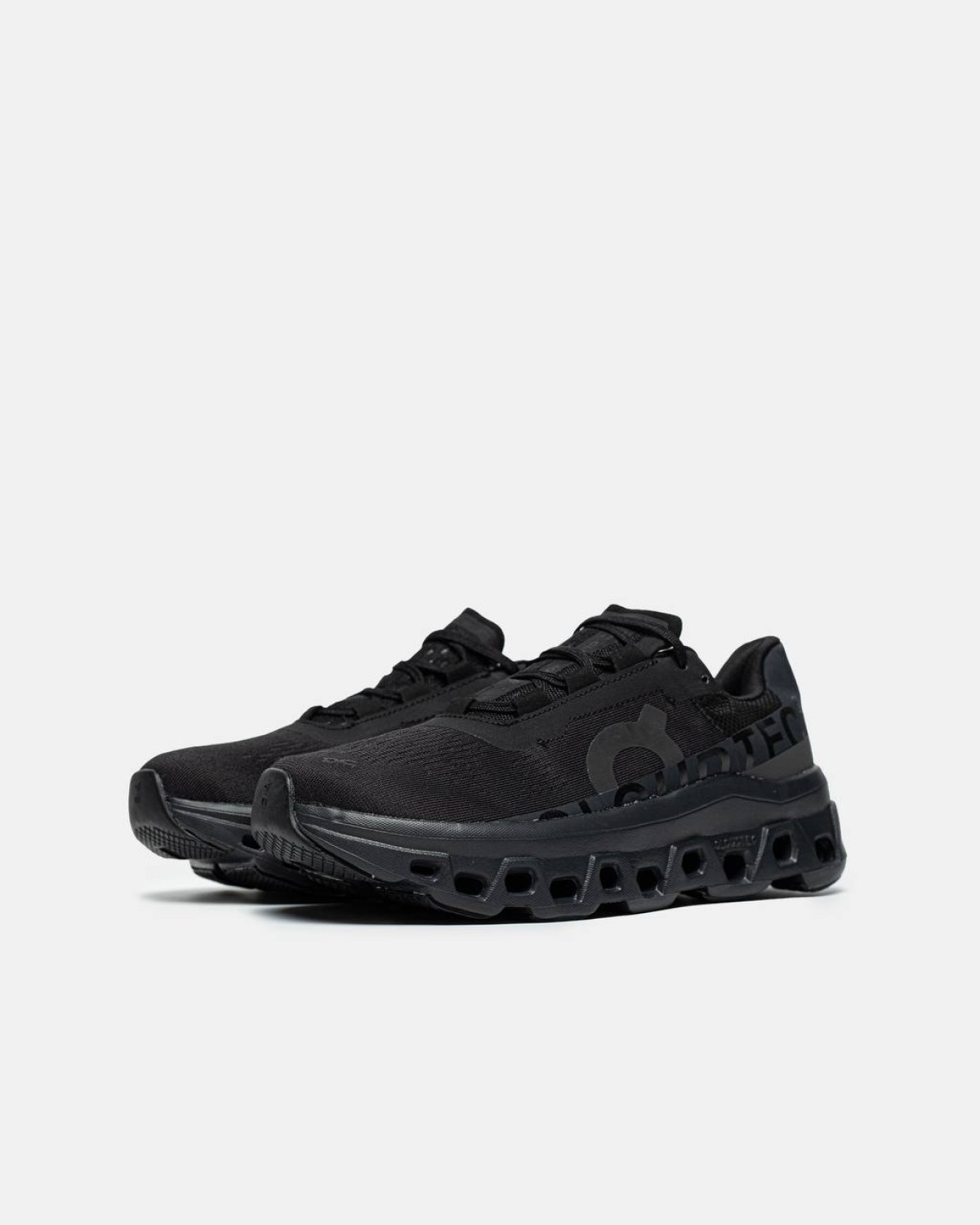 ON Cloudmonster Black
