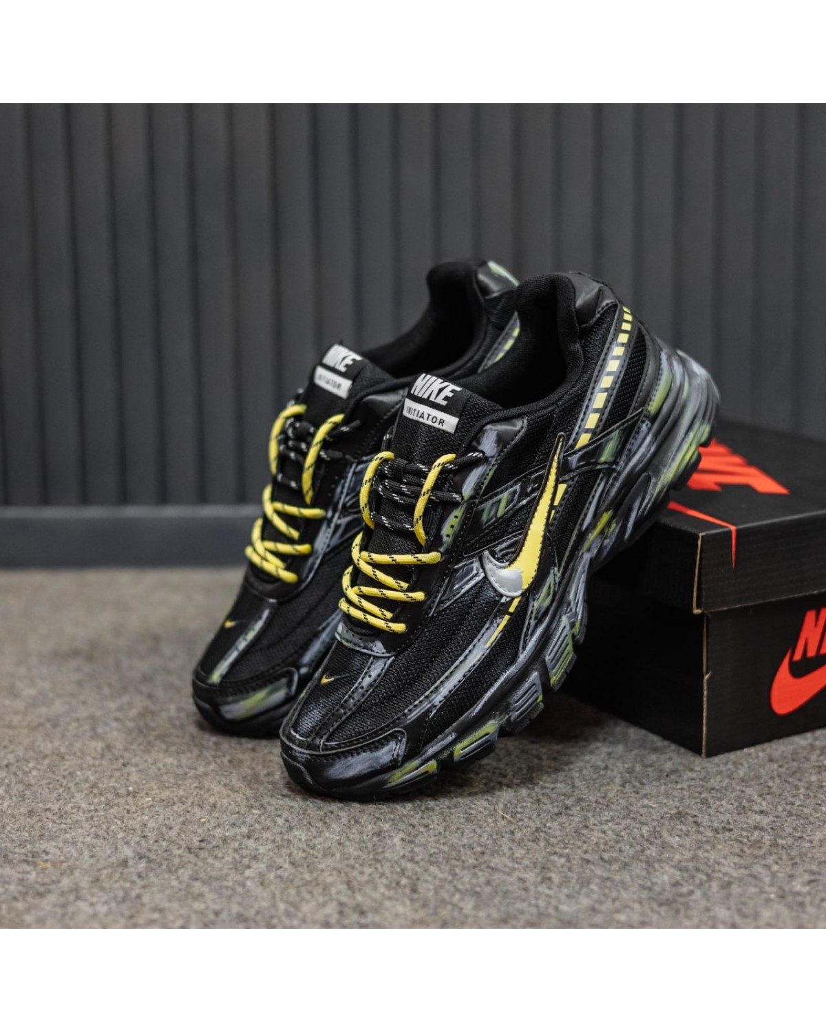 Nike Initiator Black