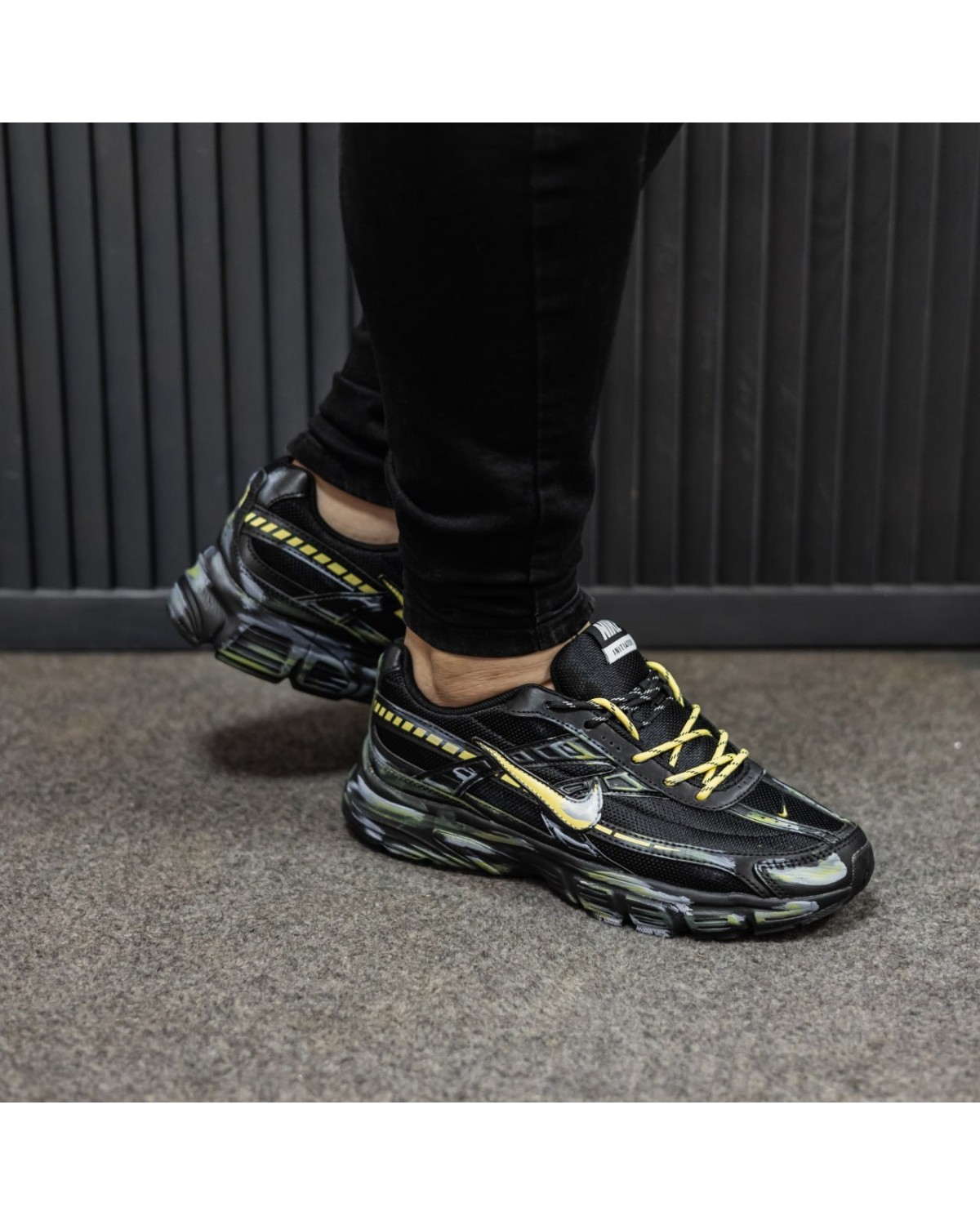 Nike Initiator Black