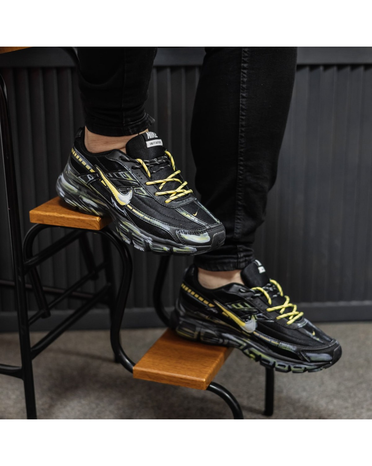 Nike Initiator Black