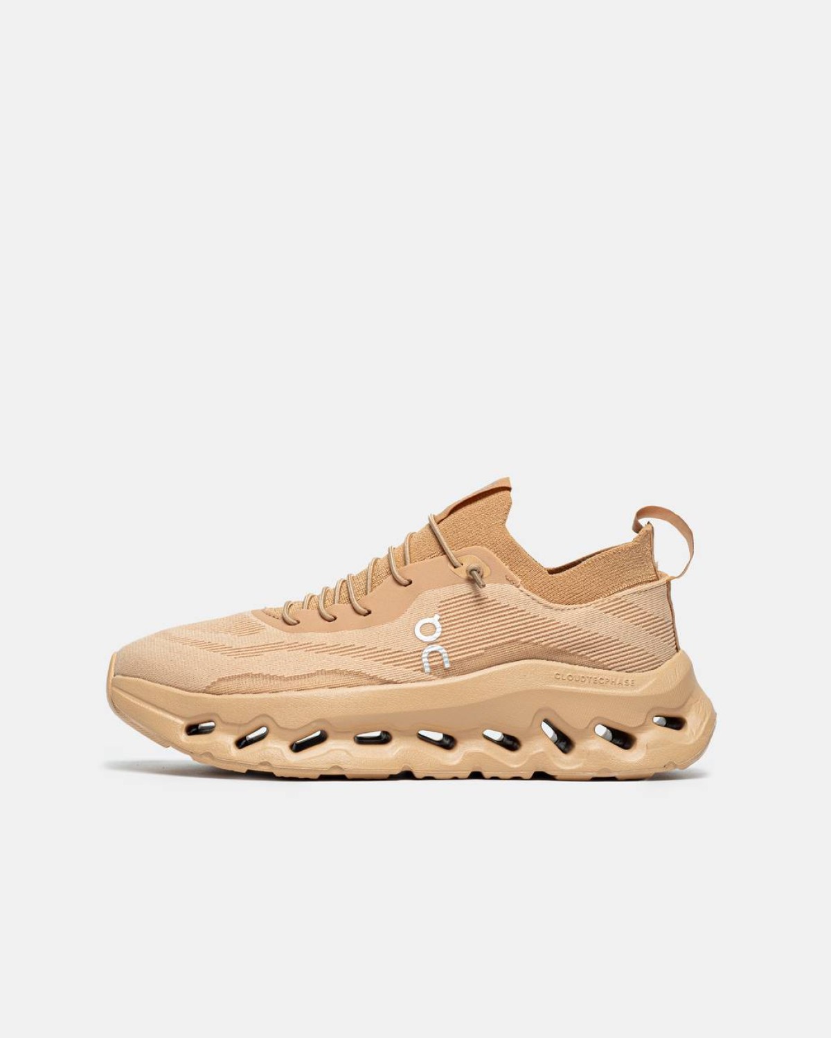 Loewe x ON Cloudtilt  ‘Dark Sand’