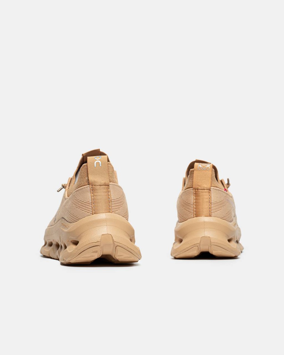 Loewe x ON Cloudtilt  ‘Dark Sand’