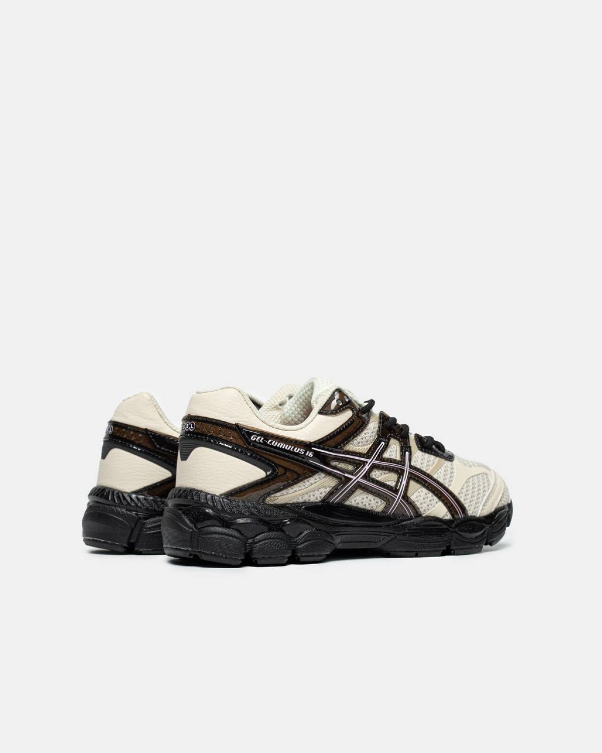 Asics Finesse x GEL-Cumulus 16