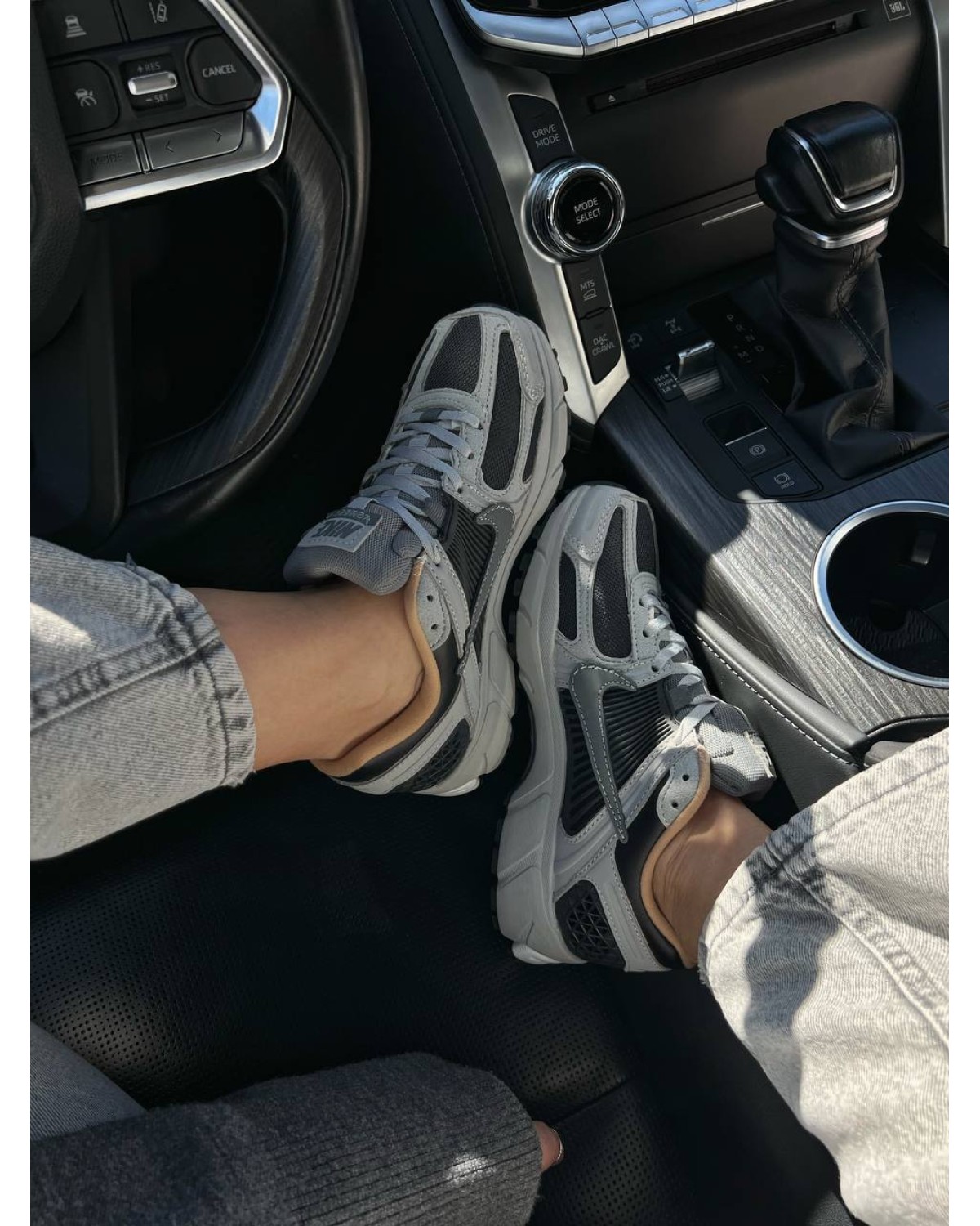 Nike Zoom Vomero 5