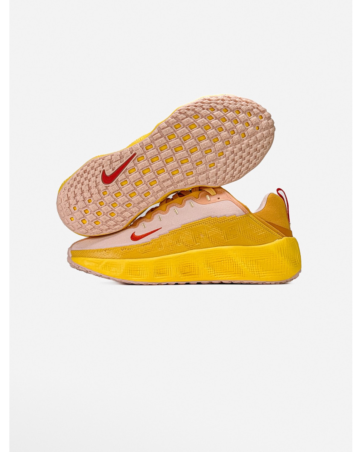 Nike Ava Rover "Celestial Gold"