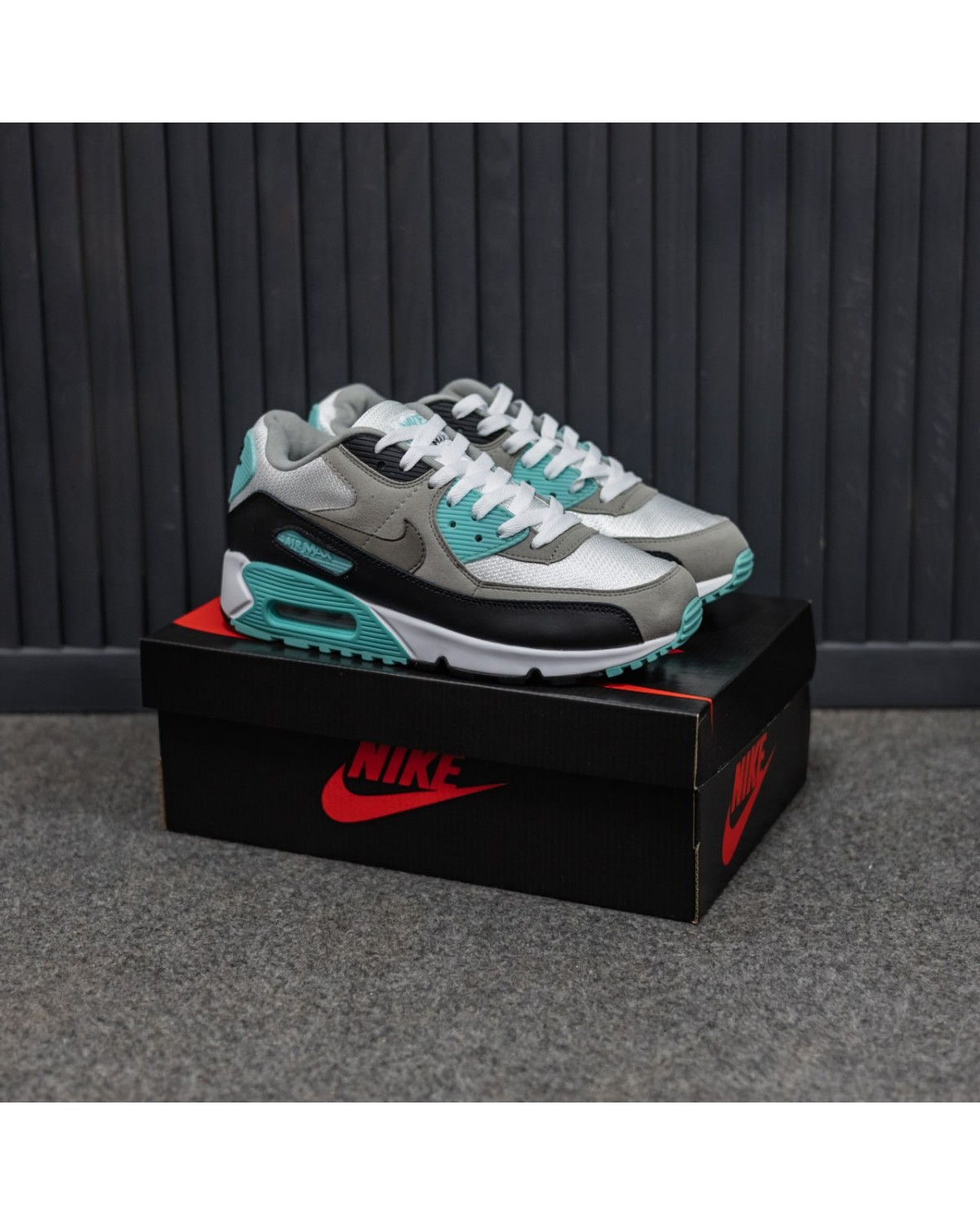 Nike Air Max 90
