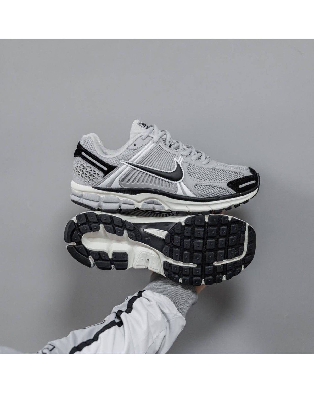 Nike Air Zoom Vomero 5 Nike Air Zoom Vomero 5