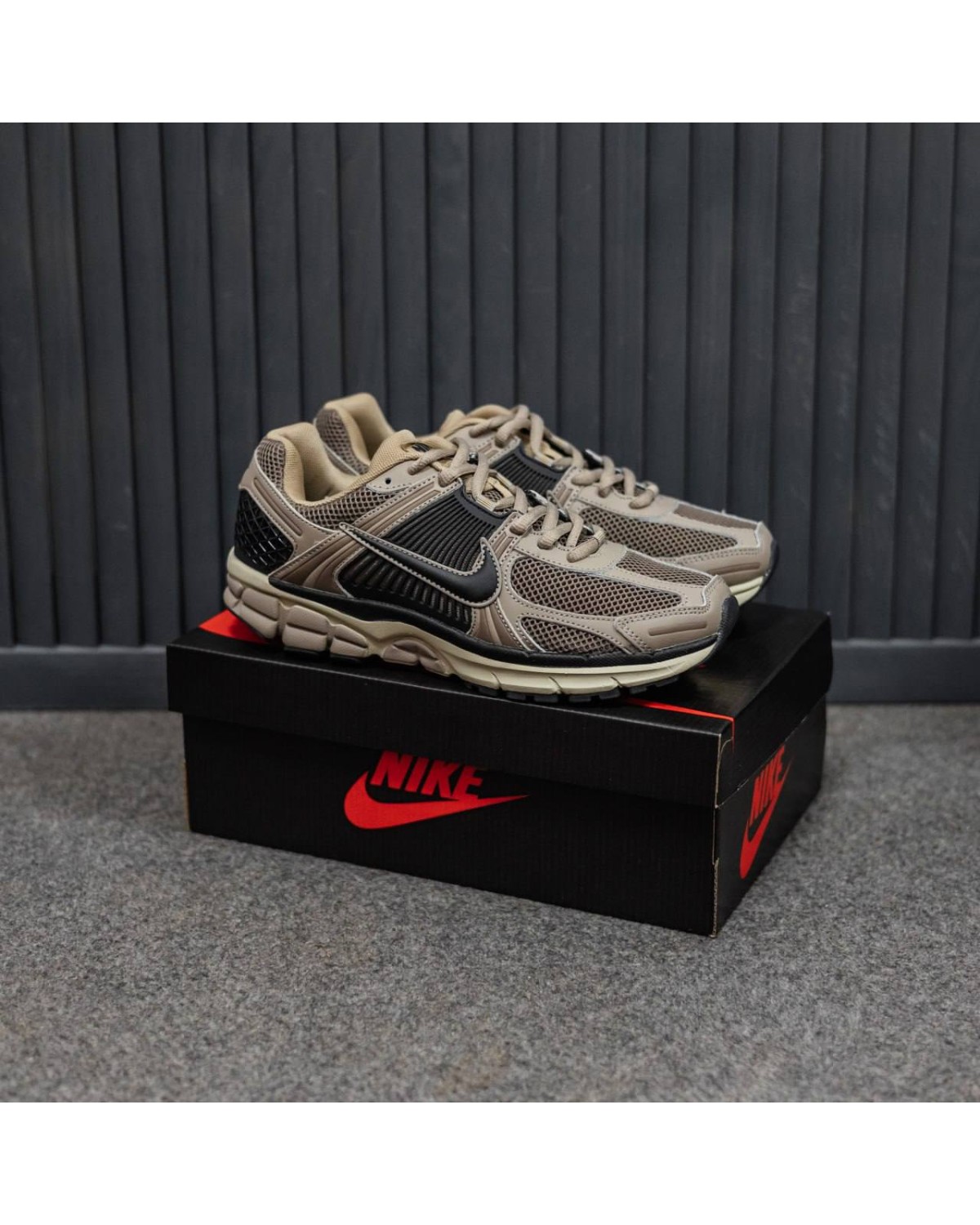 Nike Air Zoom Vomero 5 Nike Air Zoom Vomero 5